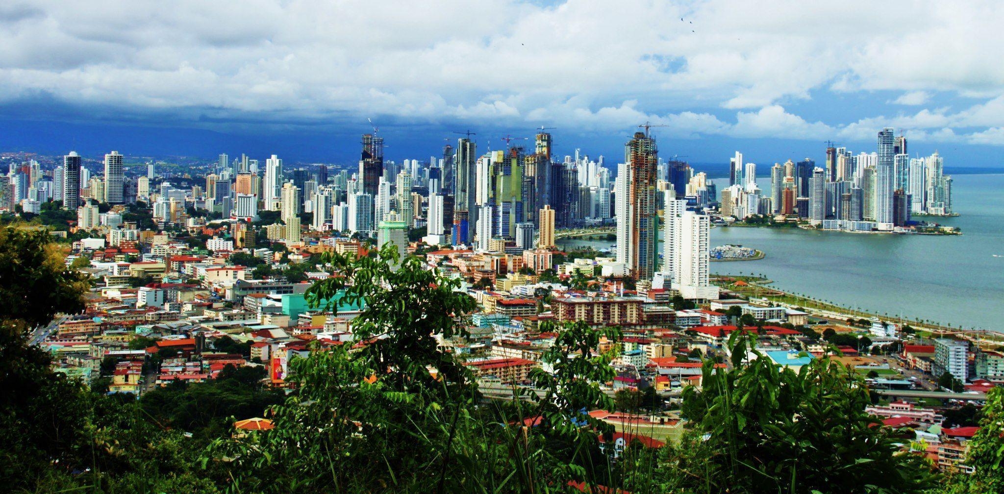 2050x1010 High Quality Panama Wallpaper. Full HD Picture, Dual Screen