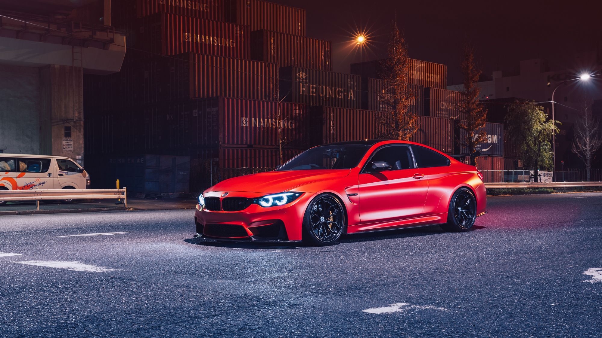 2000x1130 BMW M4 Wallpaper, Desktop