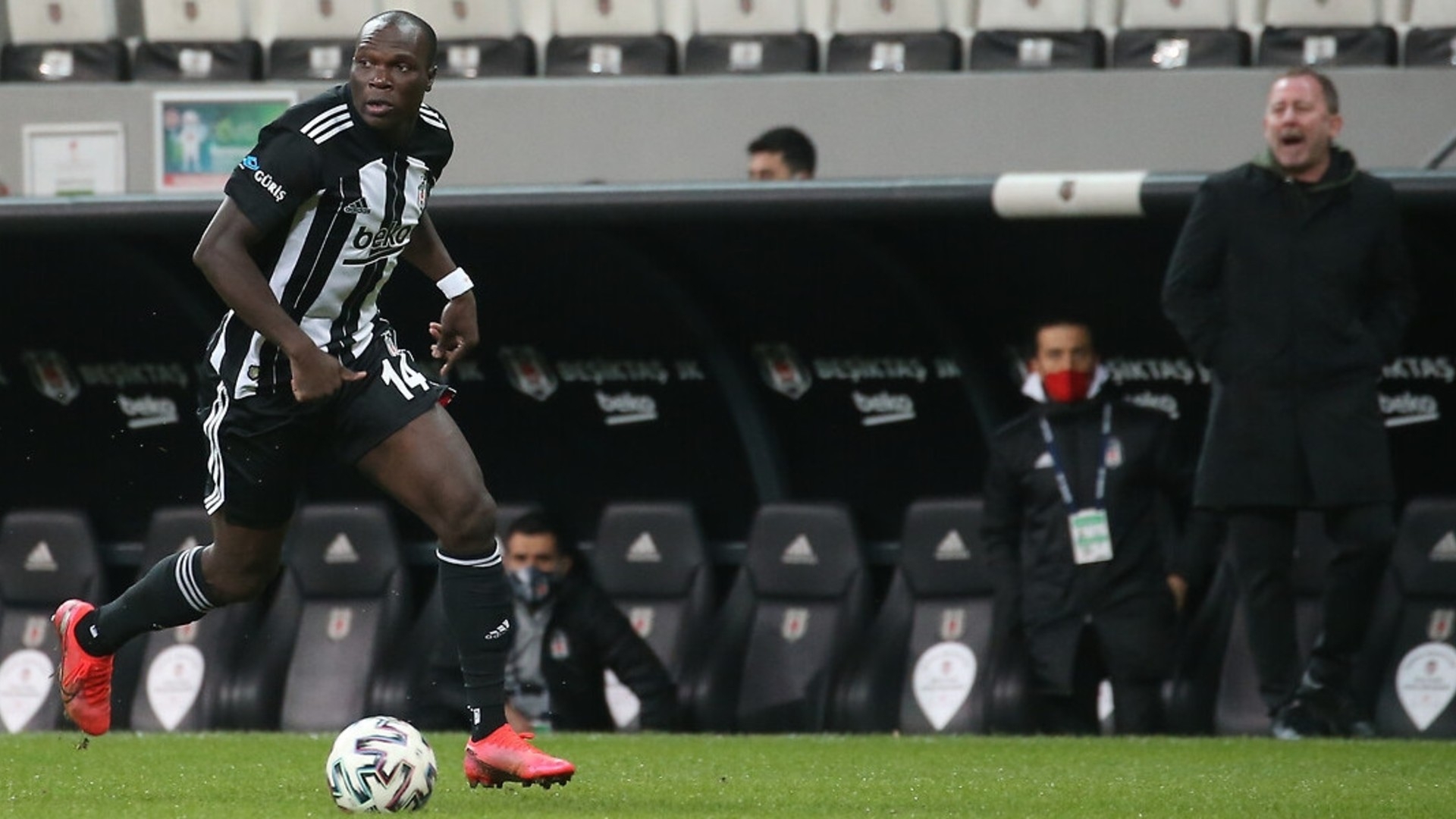 1920x1080 Aboubakar: Besiktas star wins Turkish double with future uncertain, Desktop