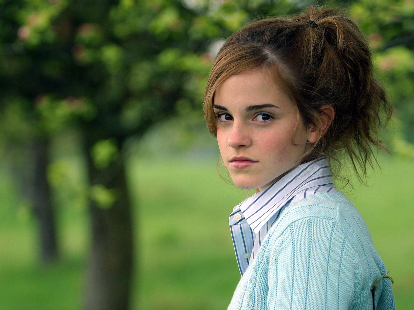 1600x1200 Emma Watson 8 wallpaper. Emma Watson 8, Desktop