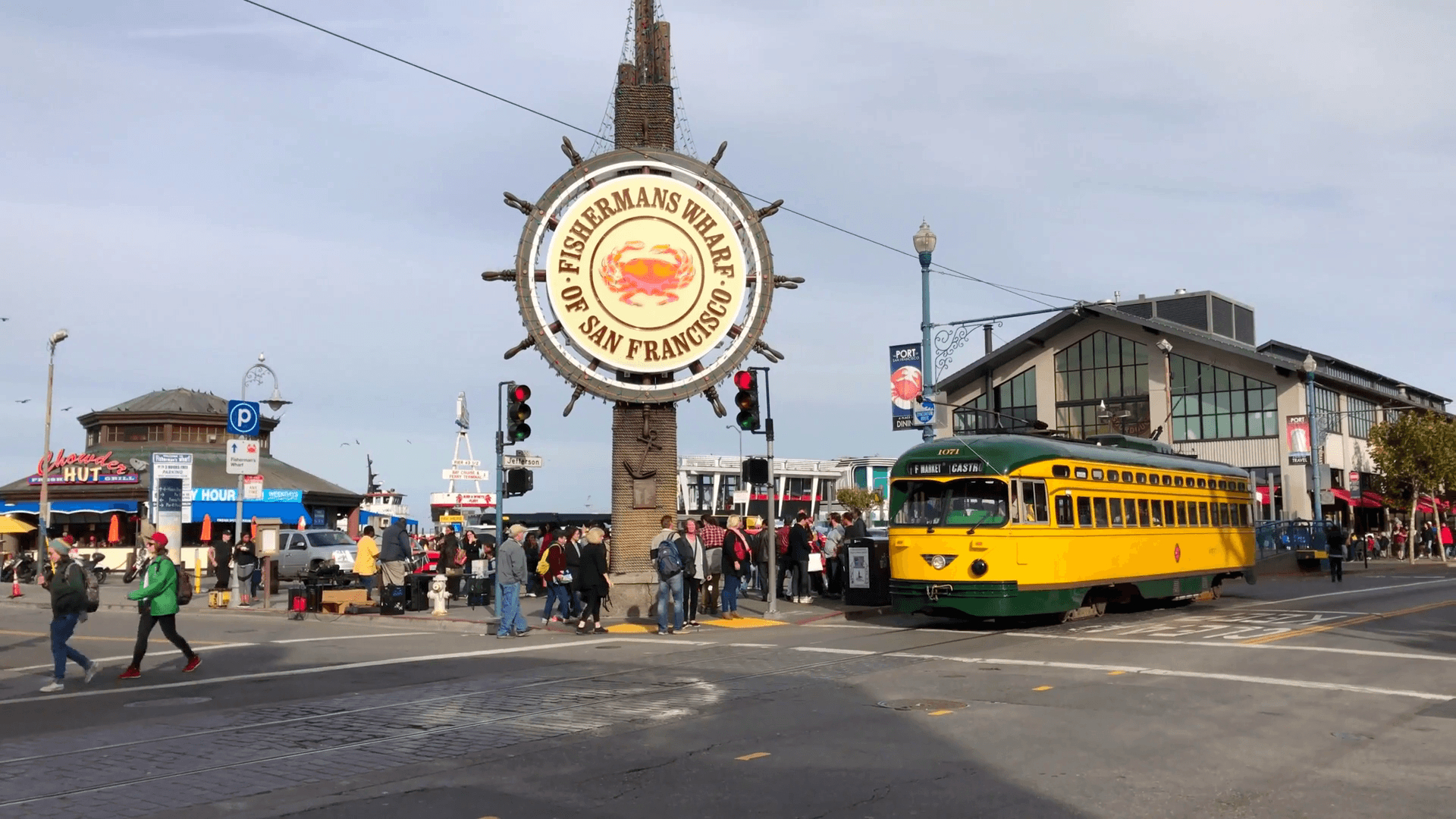 1920x1080 San Francisco trolley rides through Fisherman's wharf Stock Video, Desktop