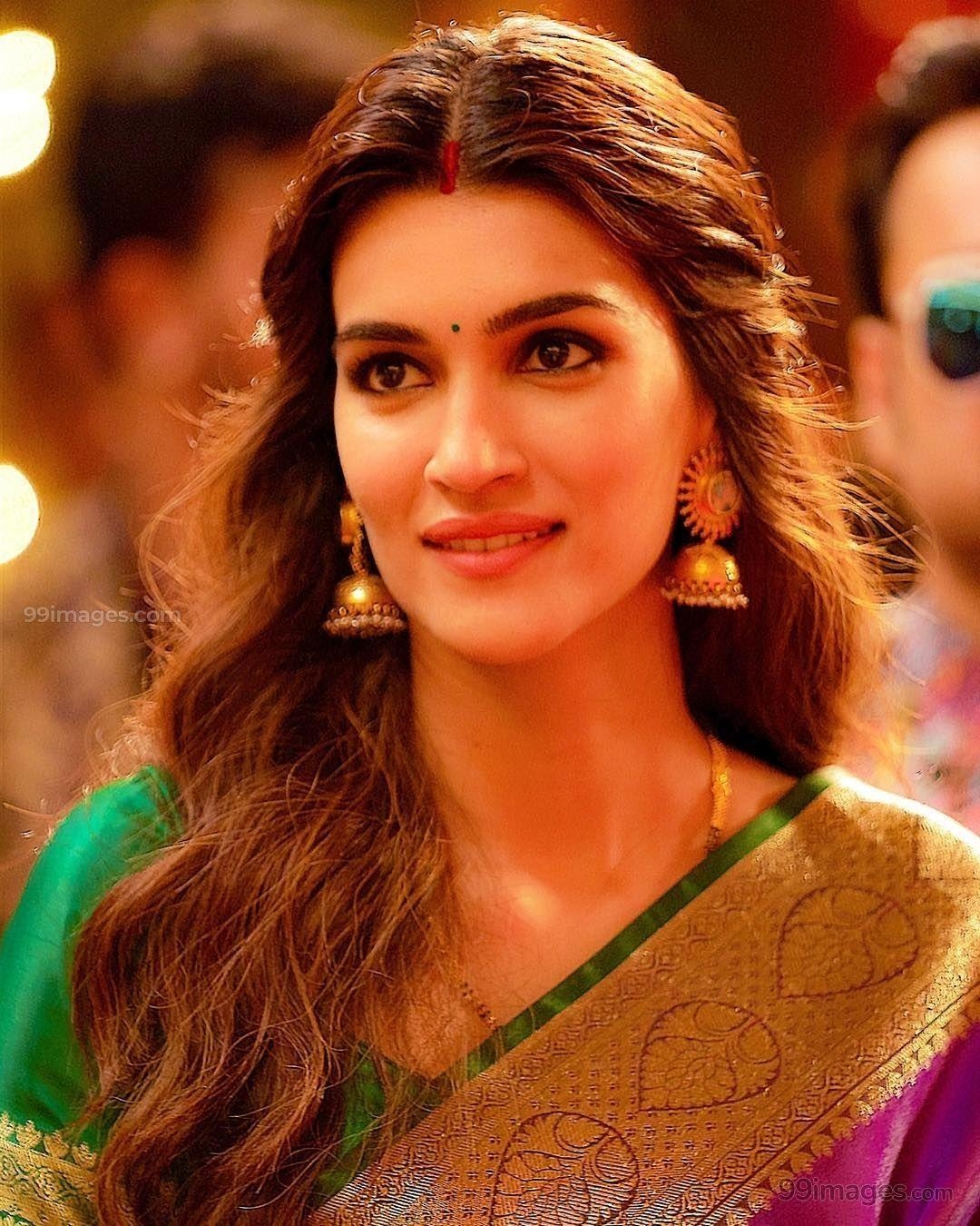 1080x1350 Kriti Sanon Hot HD Photo & Wallpaper.com, Phone