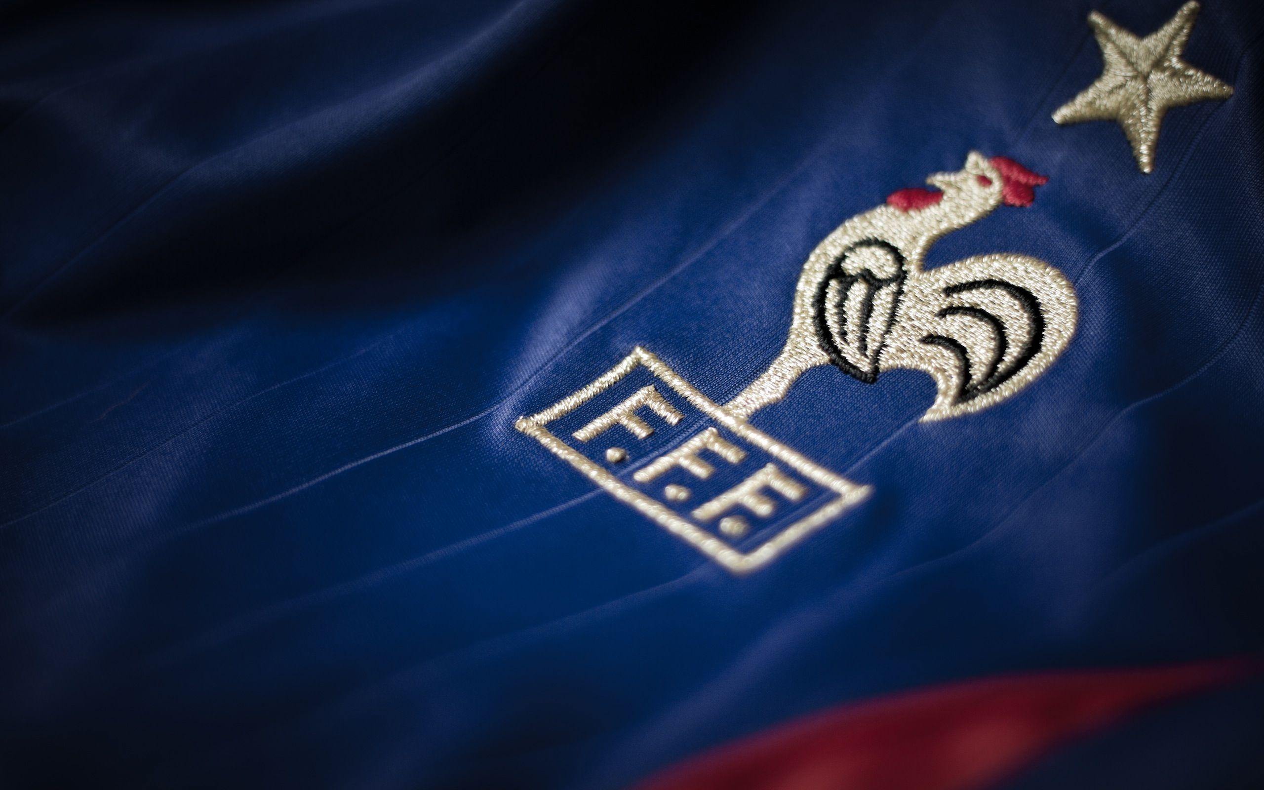 2560x1600 France's shirt badge wallpaper. France's shirt badge, Desktop