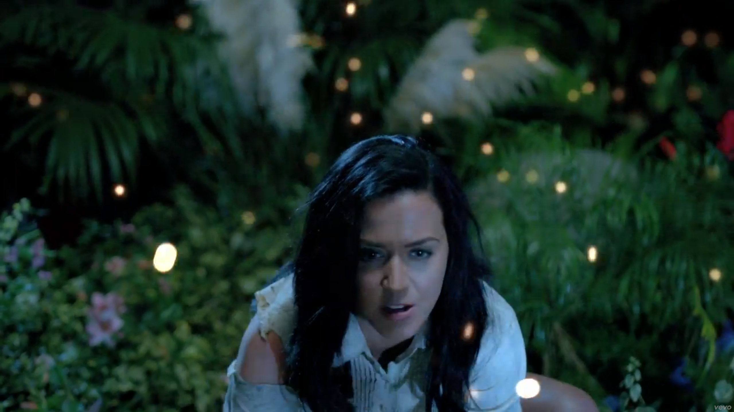 2560x1440 Katy Perry 'Roar' Music Video Screencaps, Desktop