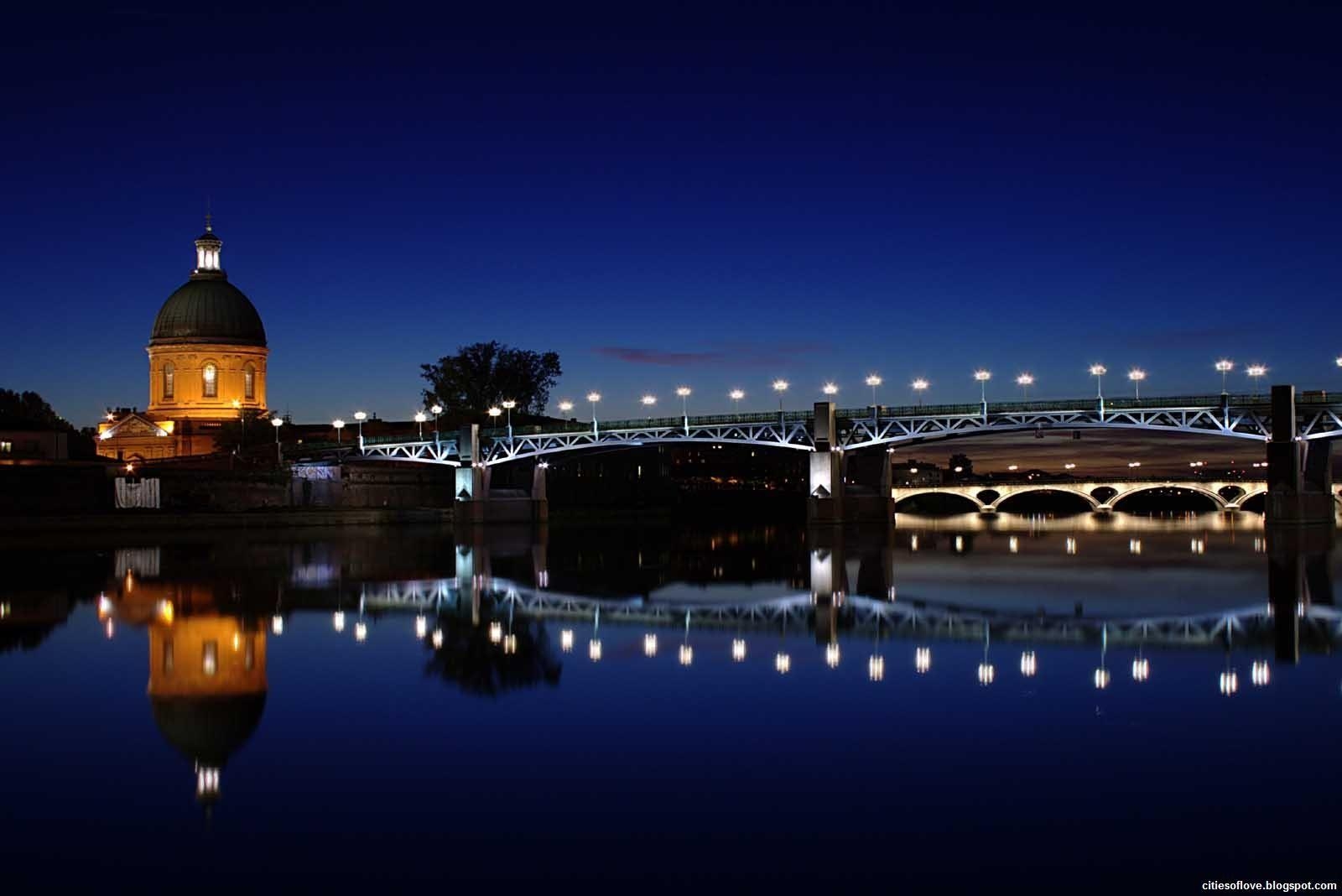 1600x1070 Toulouse The Garonne River Great Night View France HD Desktop, Desktop