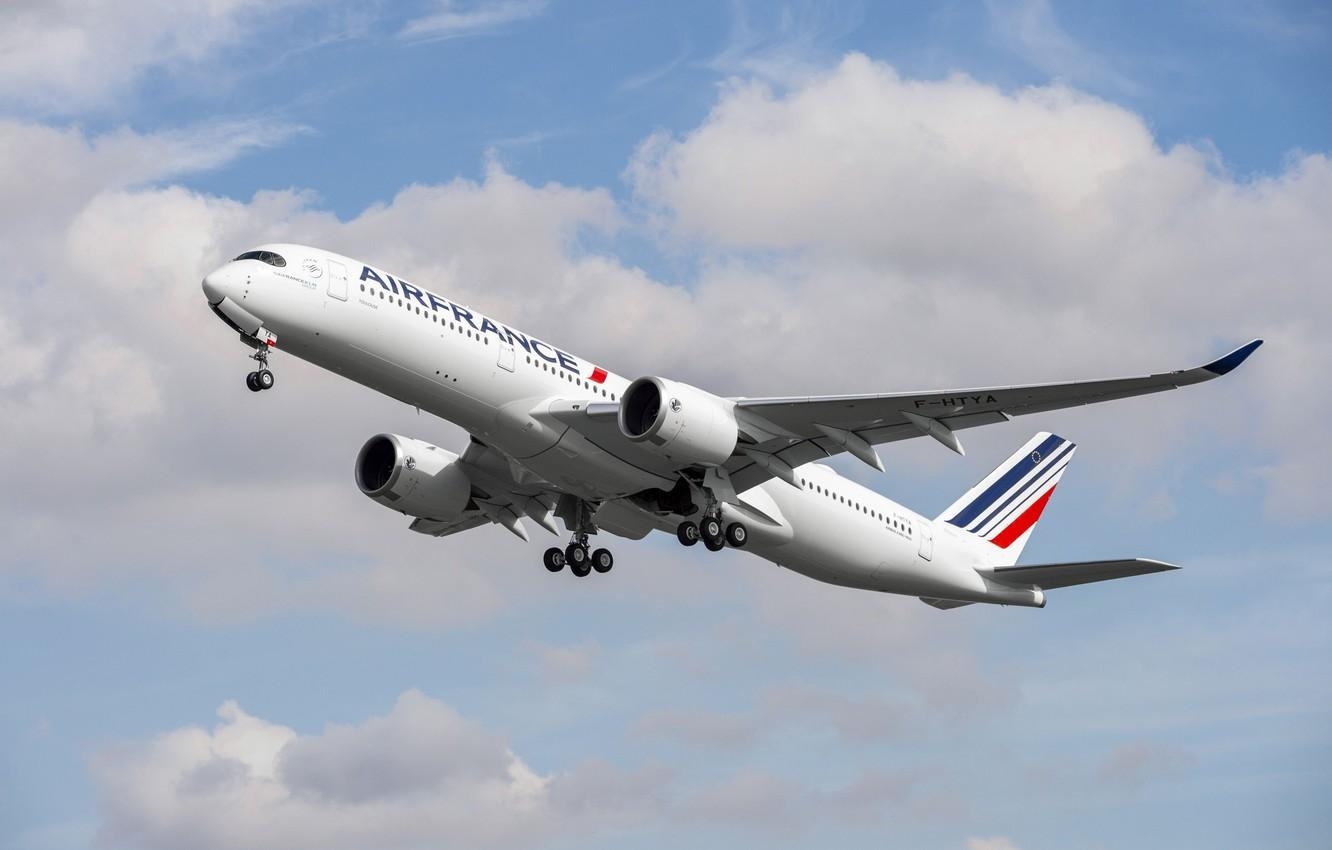 1340x850 Wallpaper Landing, Airbus, Air France, Wing, Airbus A350 900, Desktop