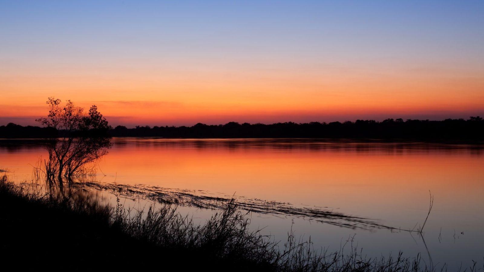 1600x900 Discover Lower Zambezi National Park, Desktop