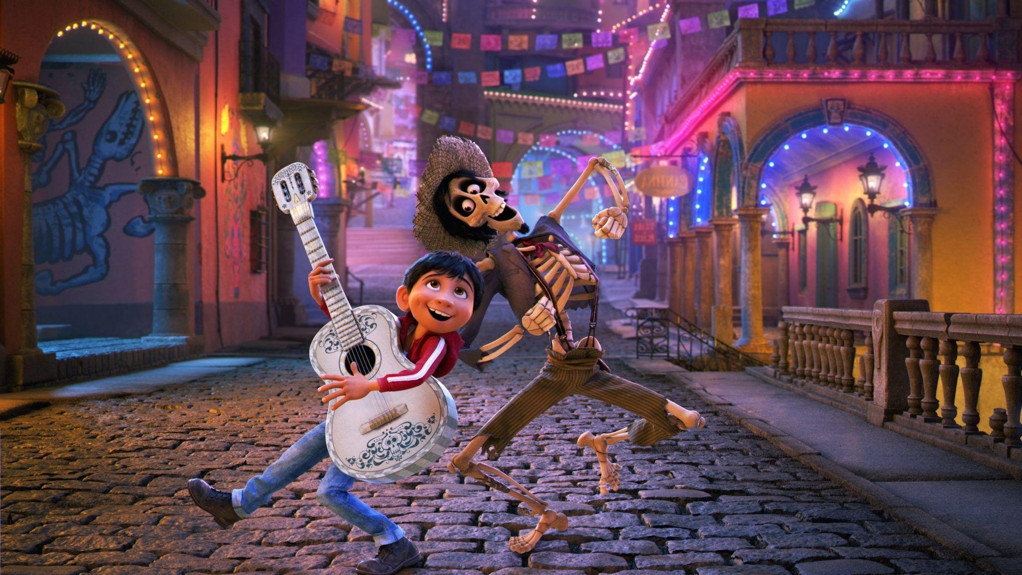 2050x1160 Pixar Coco Miguel 4K, Desktop