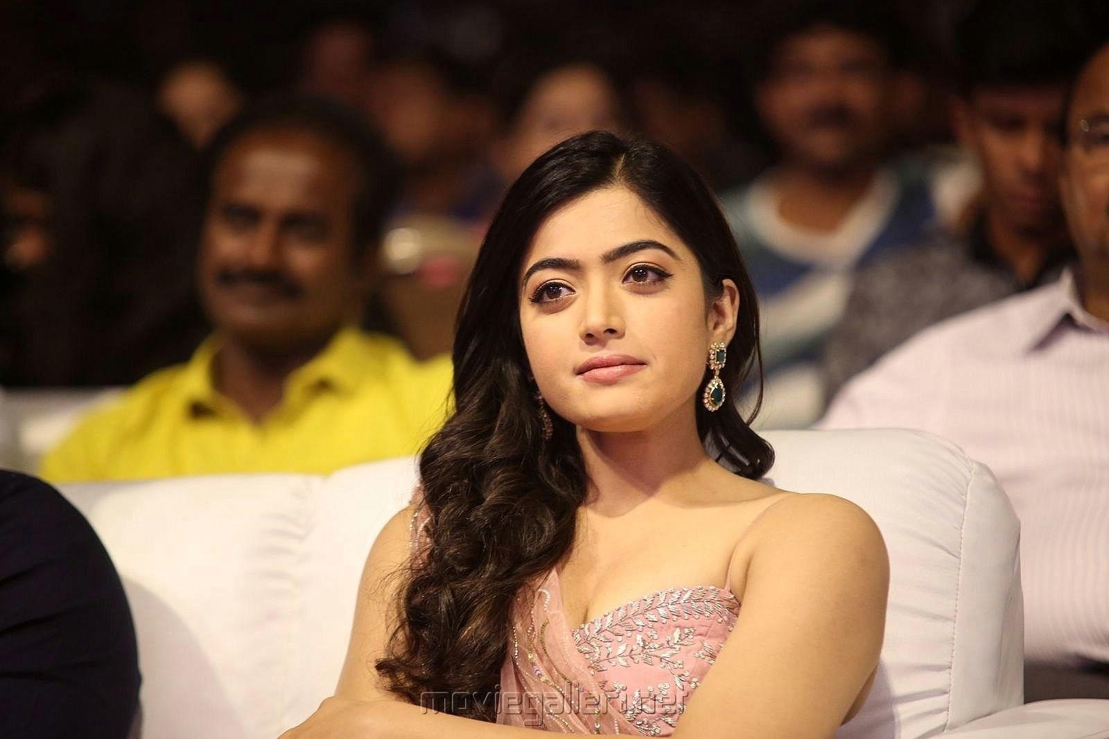 1600x1070 Heroine Rashmika Mandanna Pics Geetha Govindam Audio Launch. New, Desktop