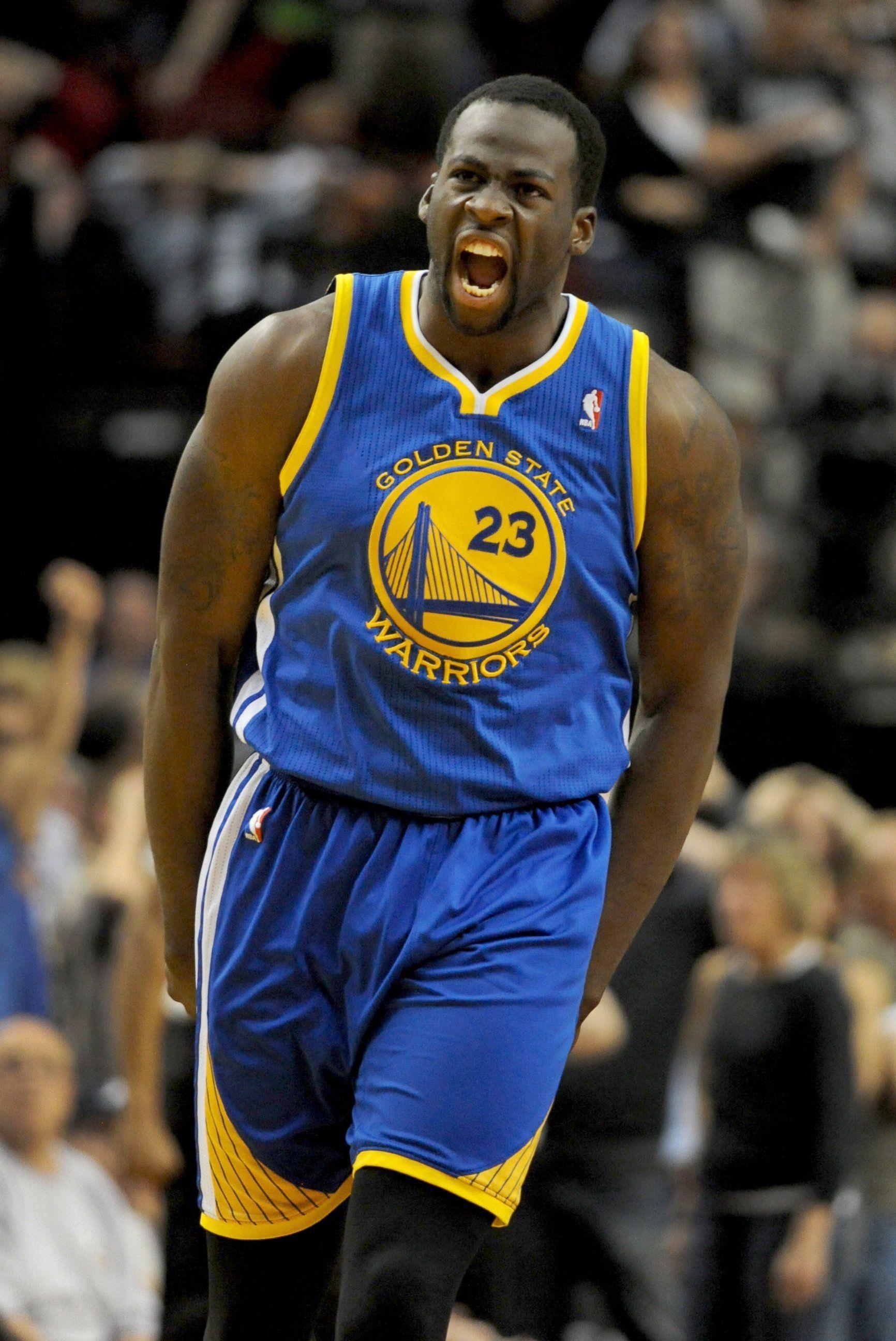 1740x2600 Images: Draymond Green, Phone