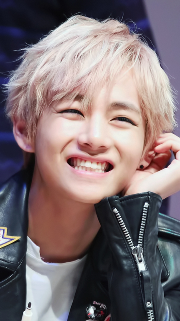 720x1280 v wallpaper. Bts aegyo, Bts taehyung, Taehyung, Phone