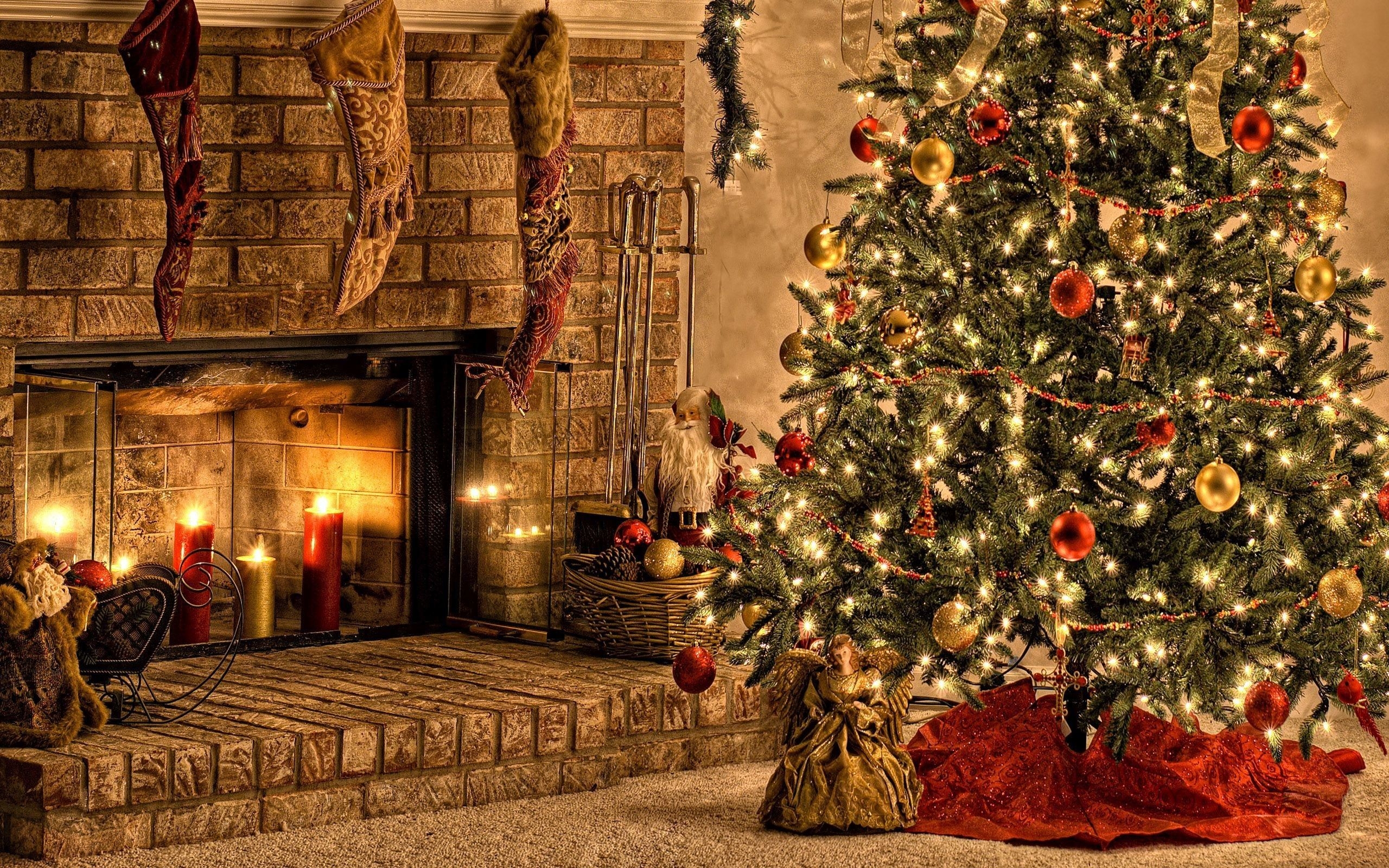 2560x1600 Cozy Christmas Wallpaper Free Cozy Christmas Background, Desktop