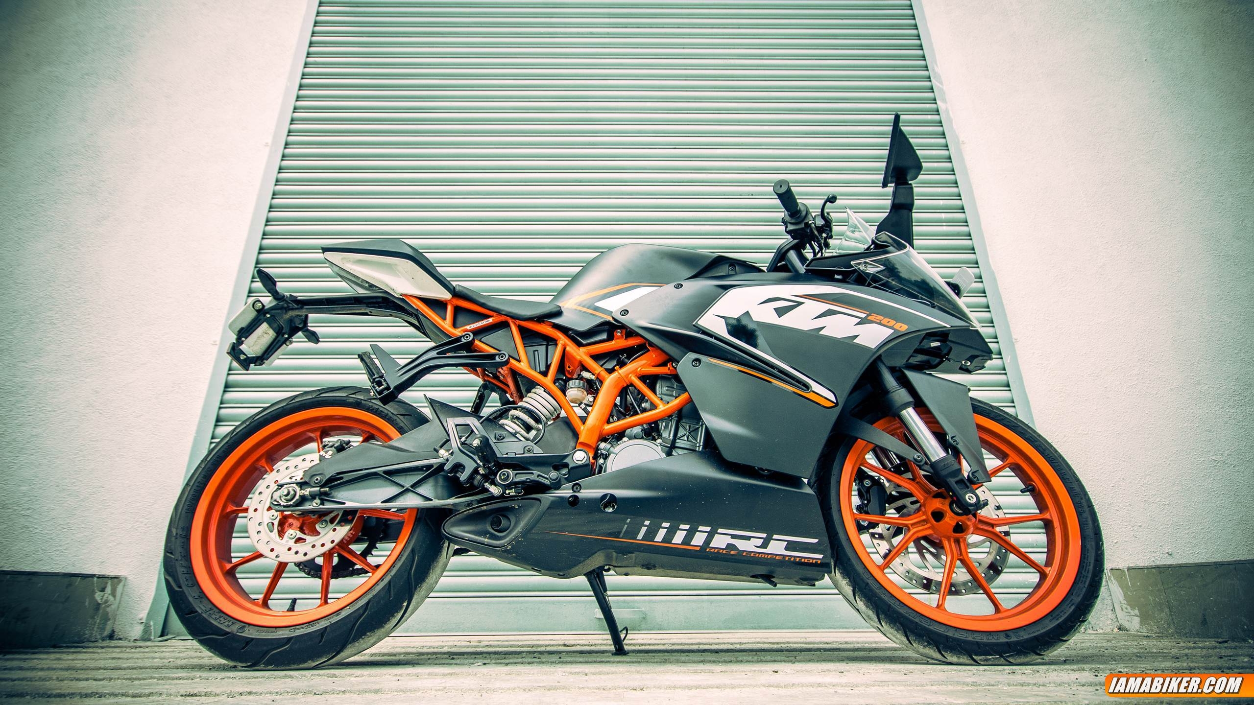 2560x1440 KTM RC200 review ride report, Desktop