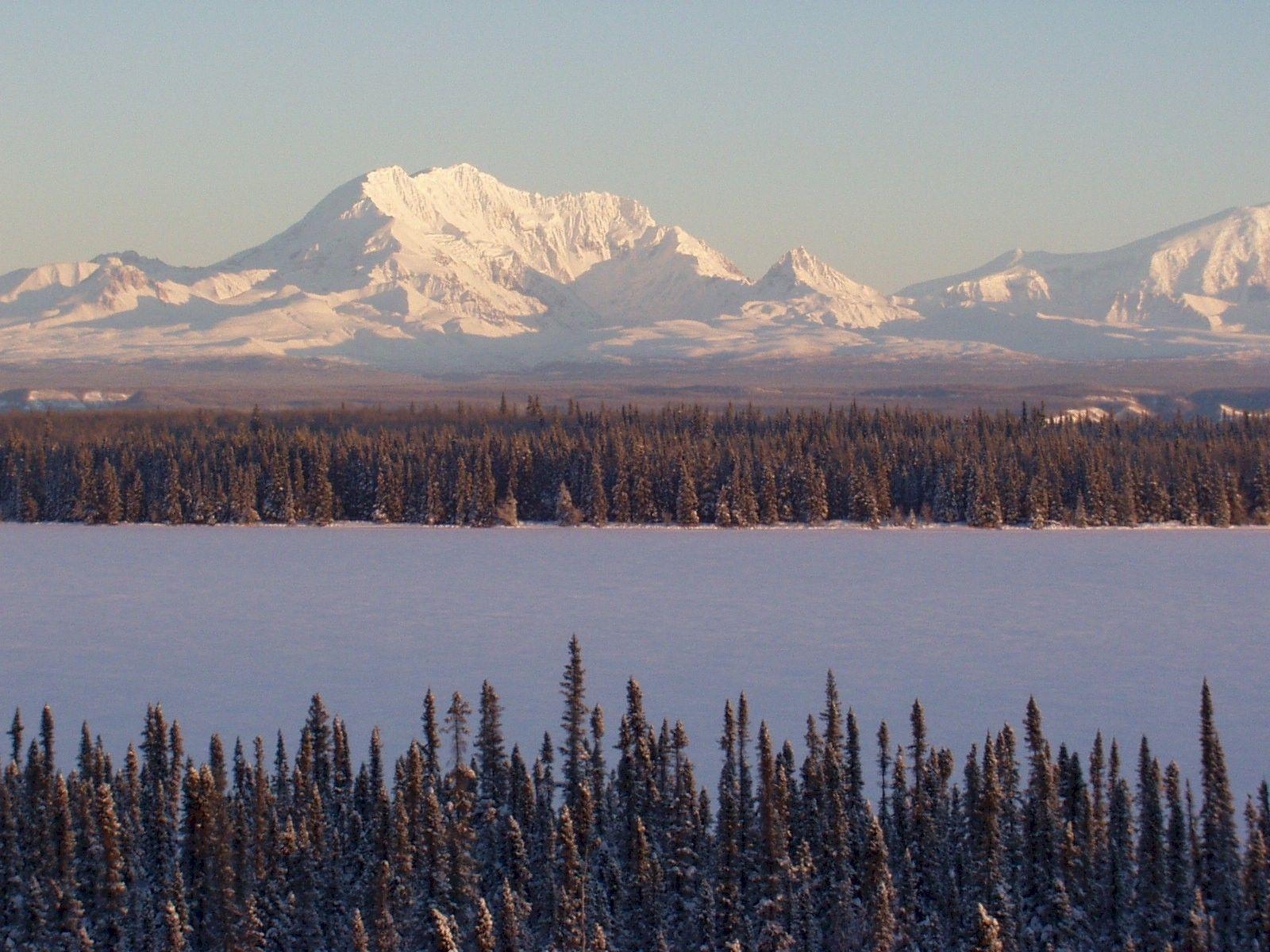 1600x1200 Wrangell St. Elias National Park Mount Drum. ALASKA!, Desktop