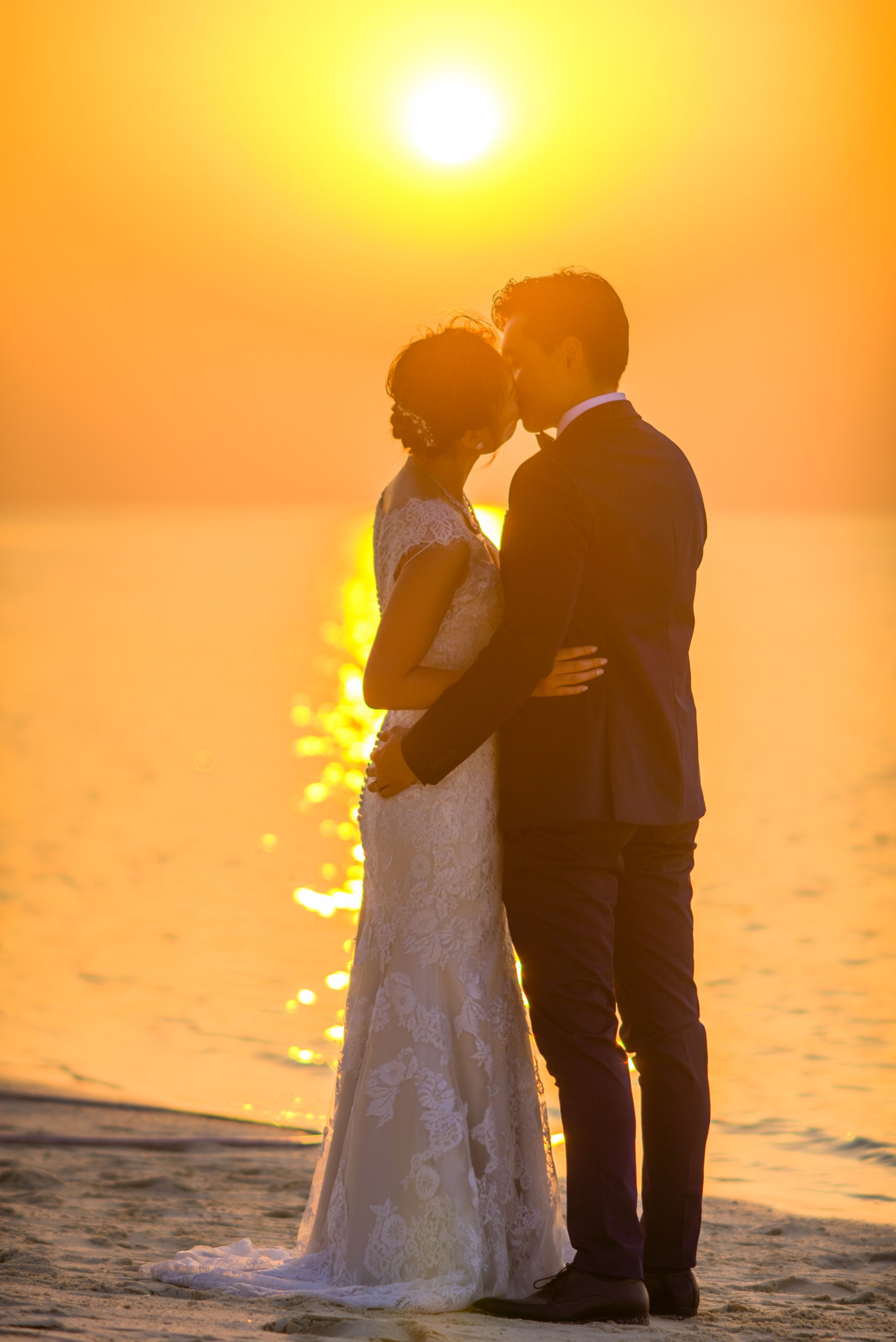 2570x3840 Man and Woman Kissing Under Sunset · Free, Phone