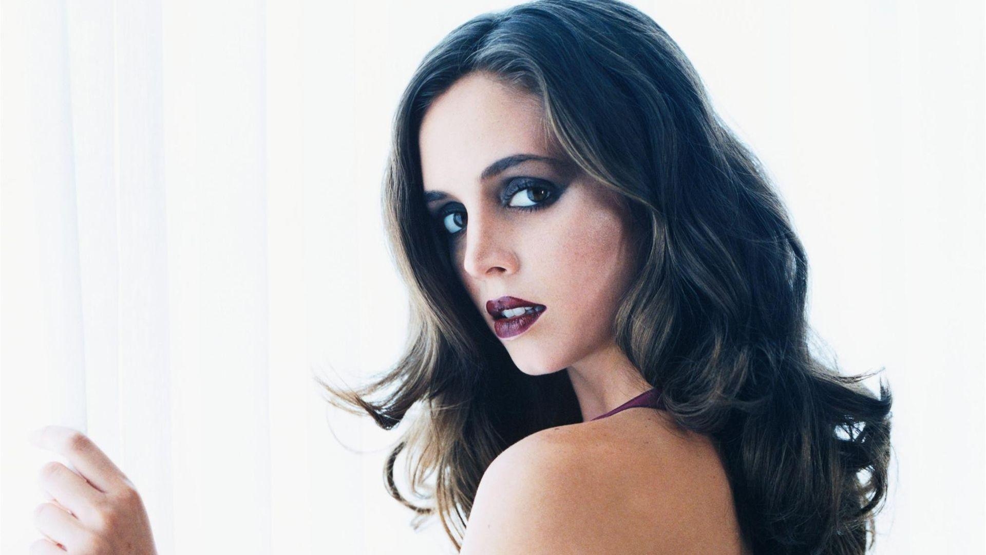 1920x1080 Gorgeous HD Eliza Dushku Wallpaper, Desktop