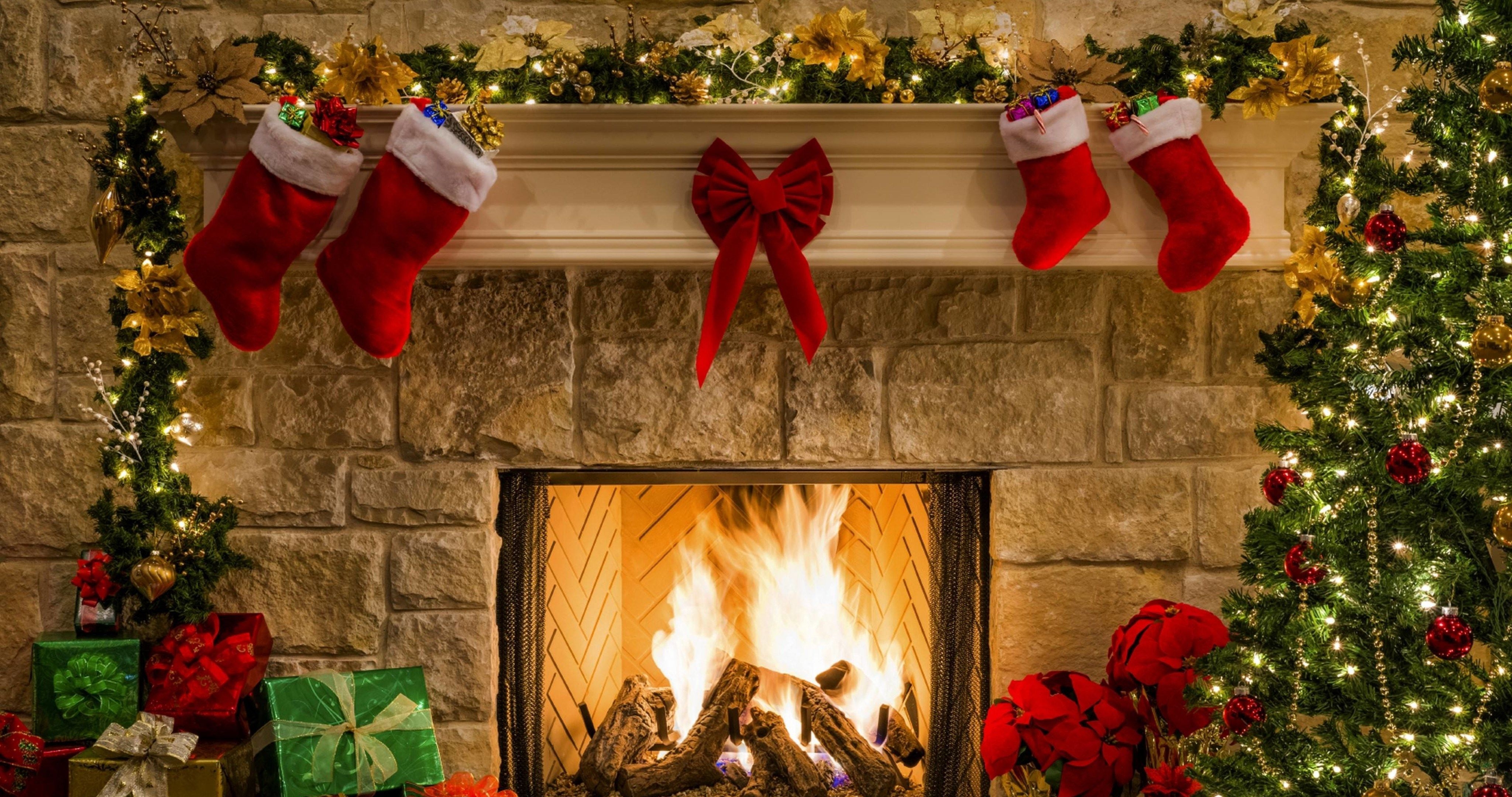 4100x2160 Christmas Fireplace Wallpaper Free Christmas, Desktop