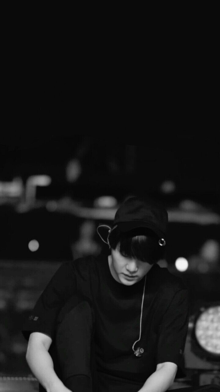 720x1280 Yoongi Dark Wallpaper, Phone