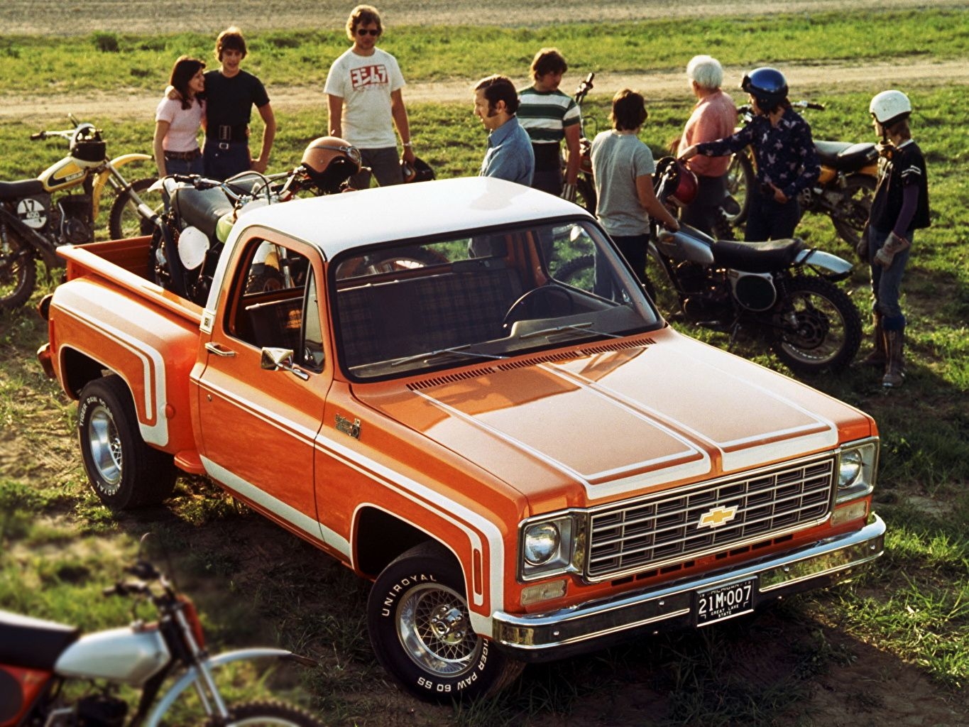 1370x1030 Desktop Wallpaper Chevrolet C10 1976 automobile, Desktop