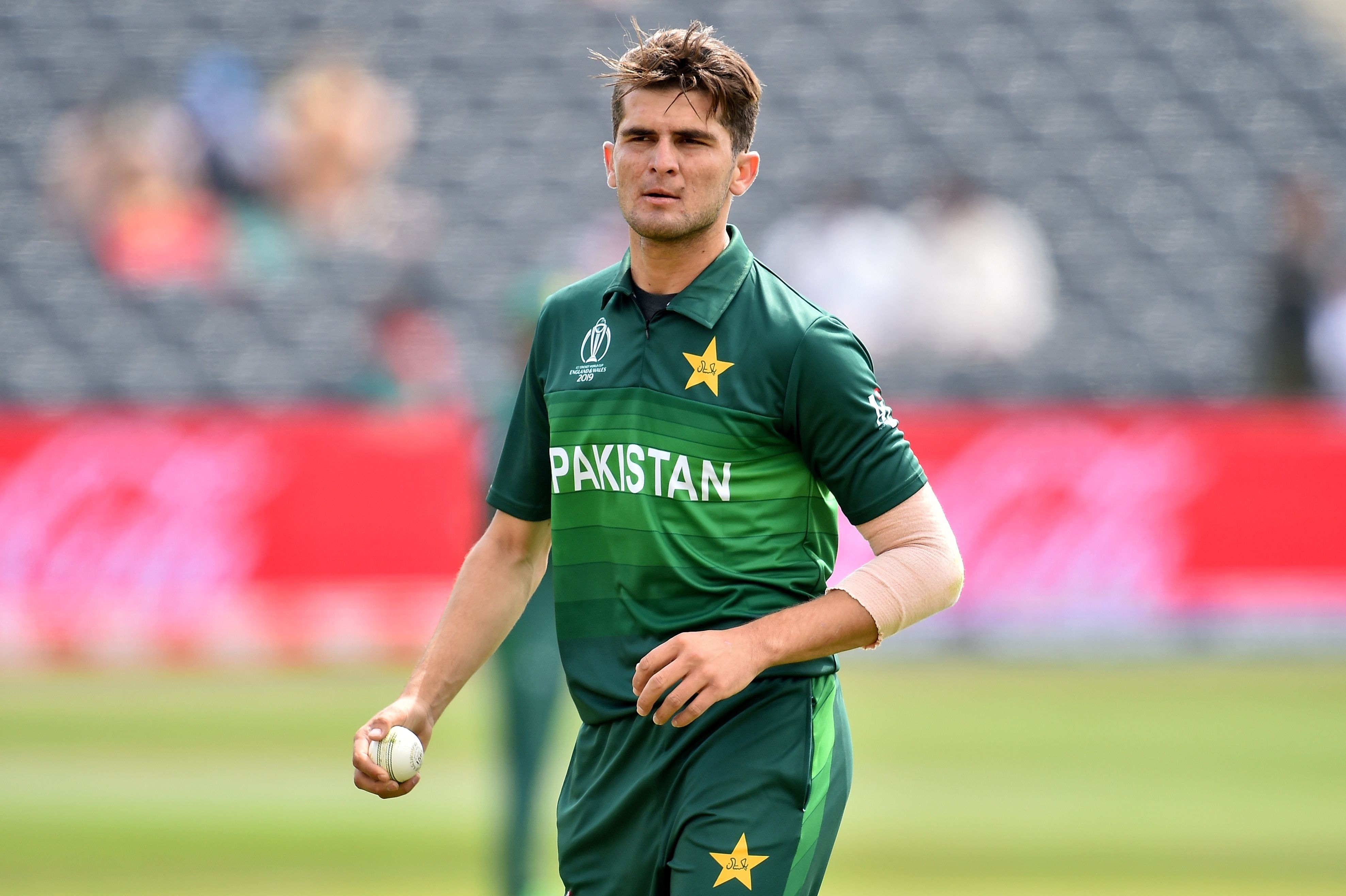 3960x2640 Shaheen Afridi, Height & Life Story. Super Stars Bio, Desktop