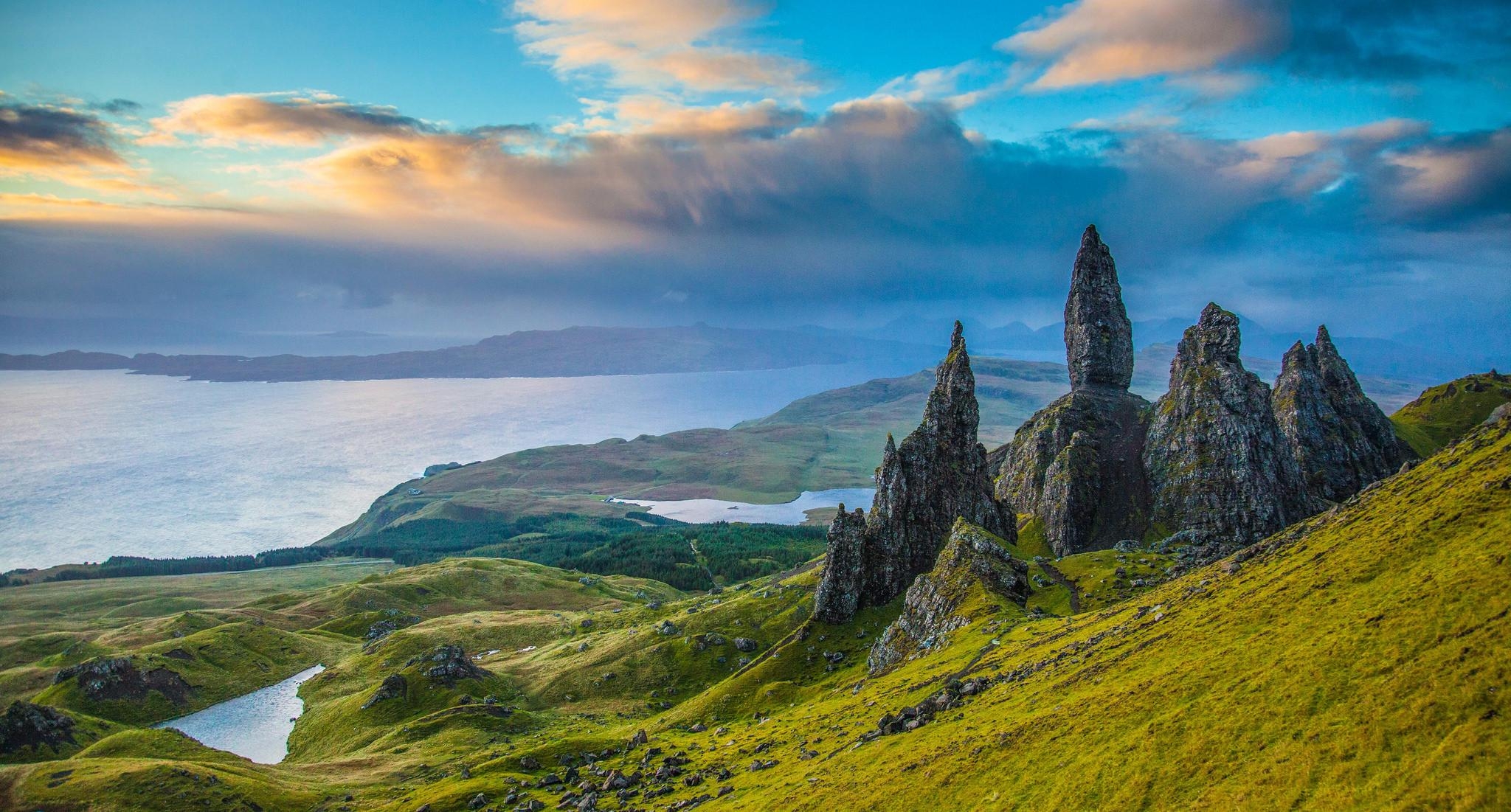 2050x1110 Isle of Skye [2048×1101], Desktop