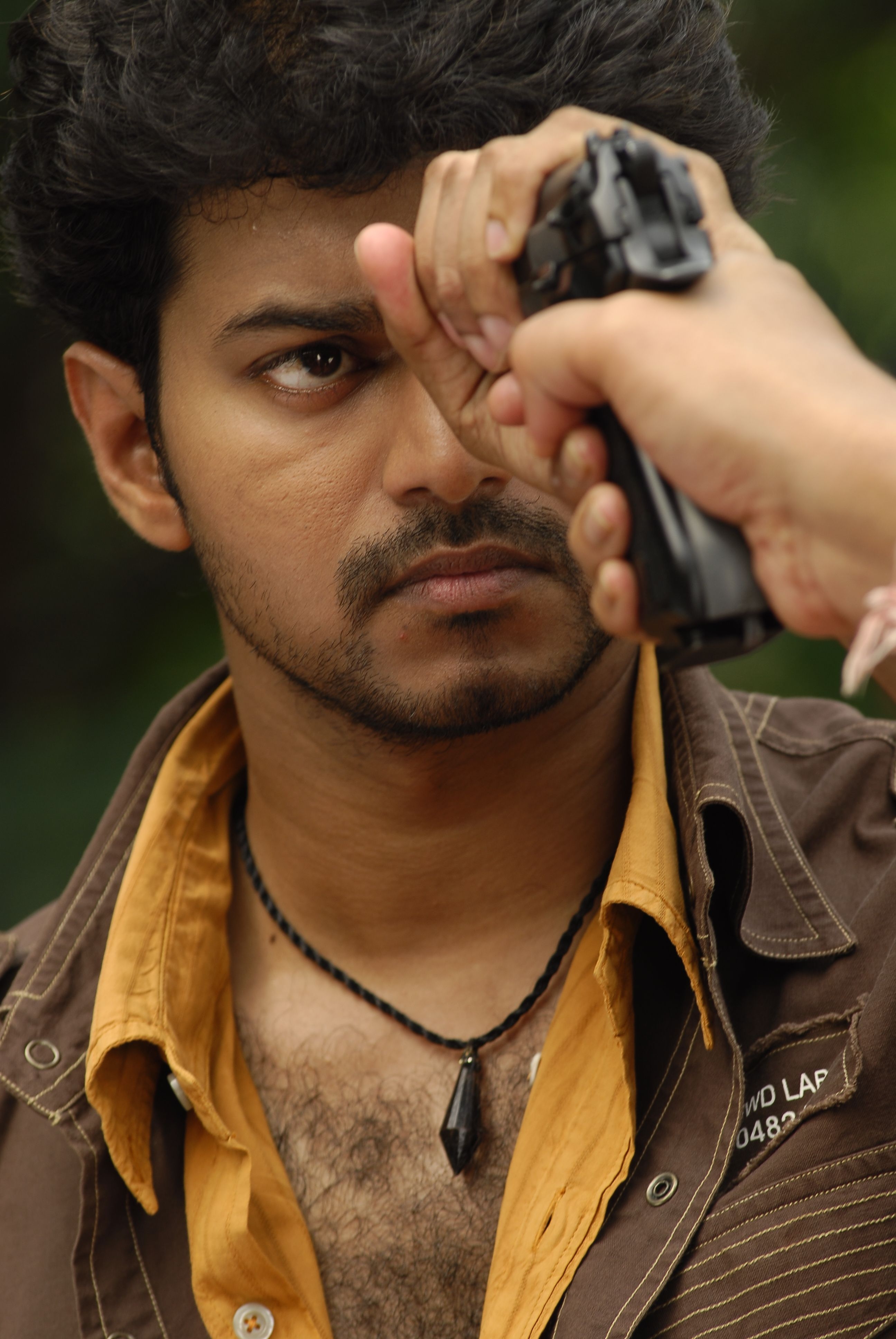 2600x3880 Pokkiri (2007), Phone