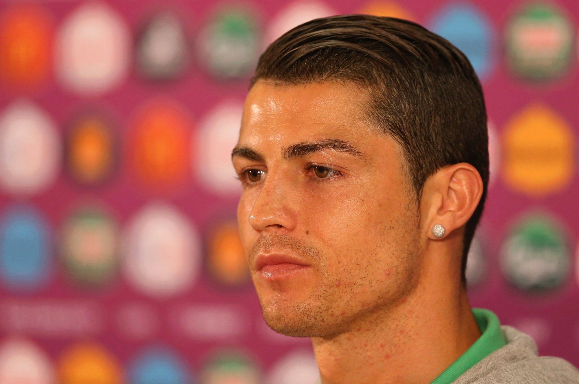 2000x1330 Cristiano Ronaldo Hairstyle 2014 HD Wallpaper Cristiano Ronaldo, Desktop