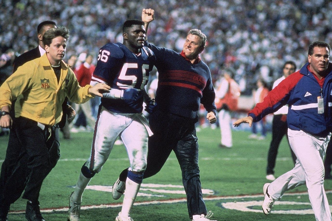 1380x920 Classic SI Photo of Lawrence Taylor, Desktop