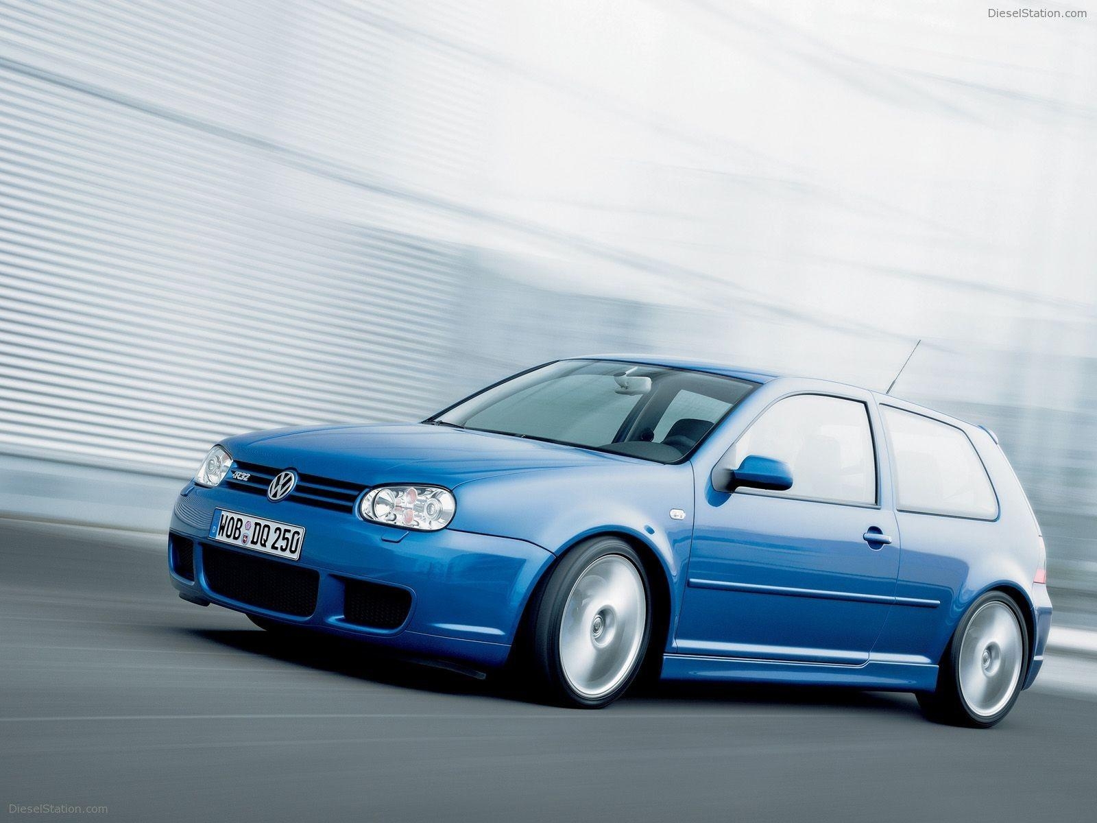 1600x1200 Volkswagen Golf R32 wallpaper, Desktop