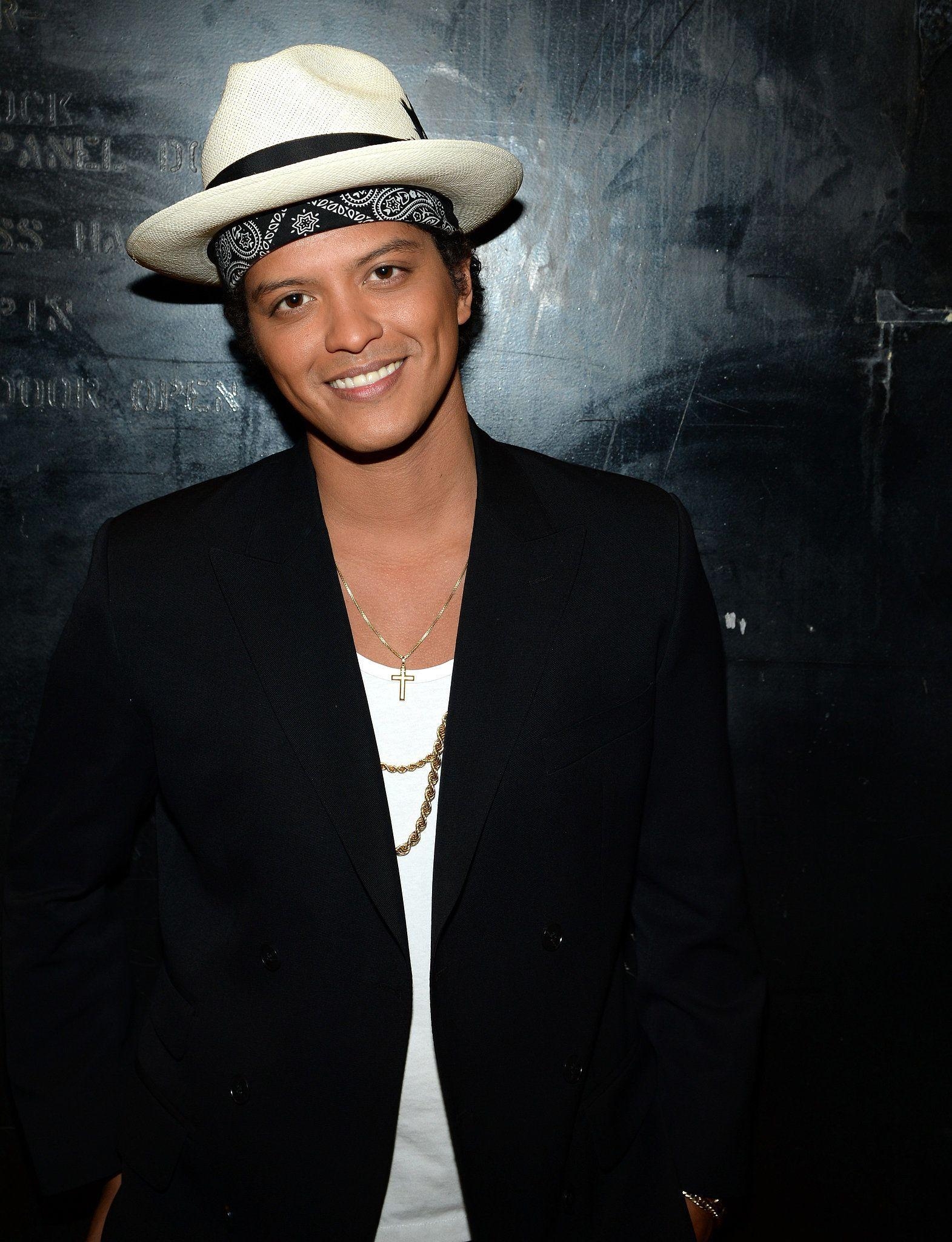 1580x2050 Bruno Mars Wallpaper For Laptop, Phone