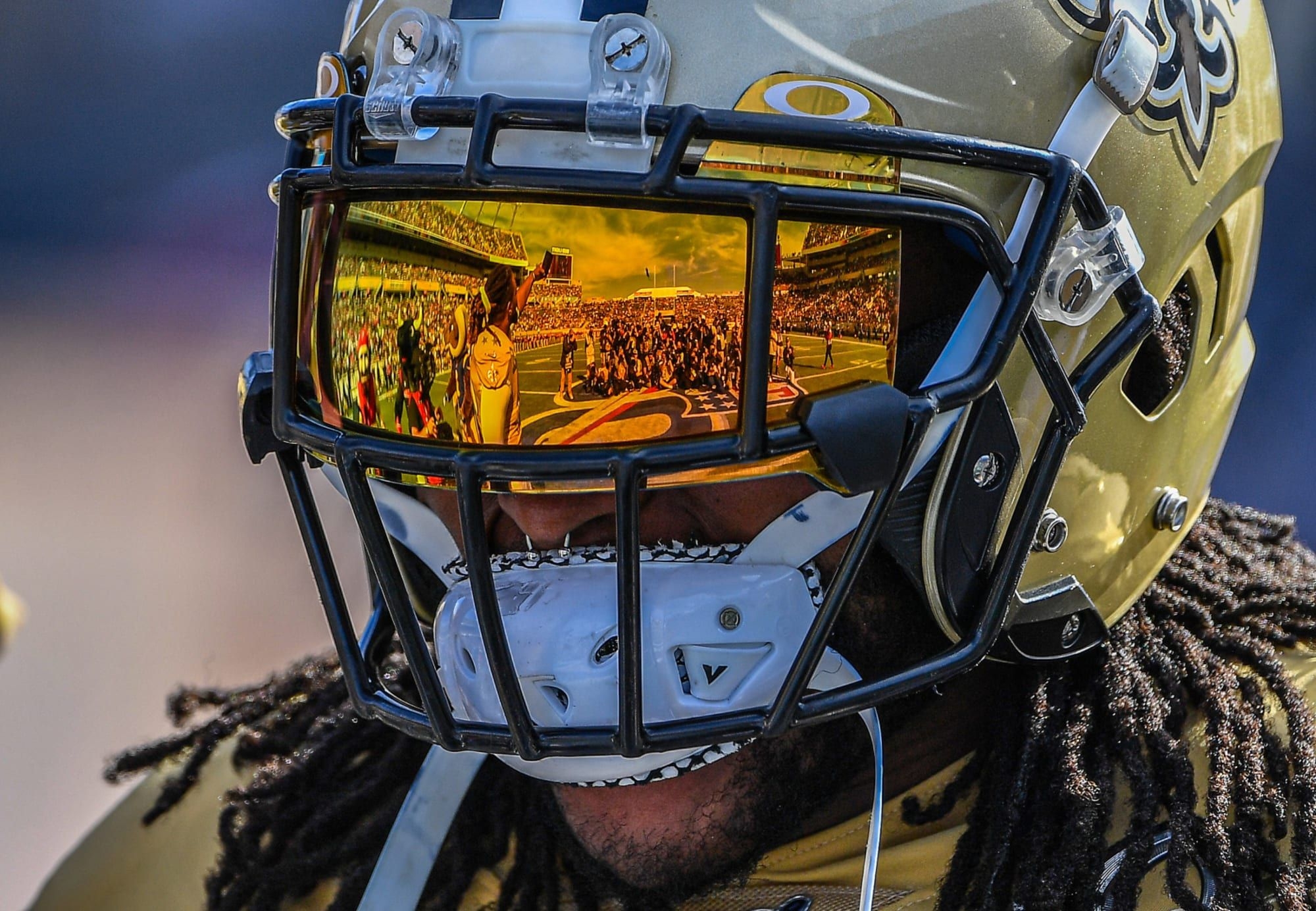 2000x1390 NFL helmets could be getting a coronavirus faceshield, Desktop