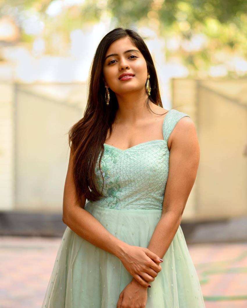 850x1070 Amritha Aiyer Photo [HD]: Latest Image, Picture, Stills of Amritha Aiyer, Phone