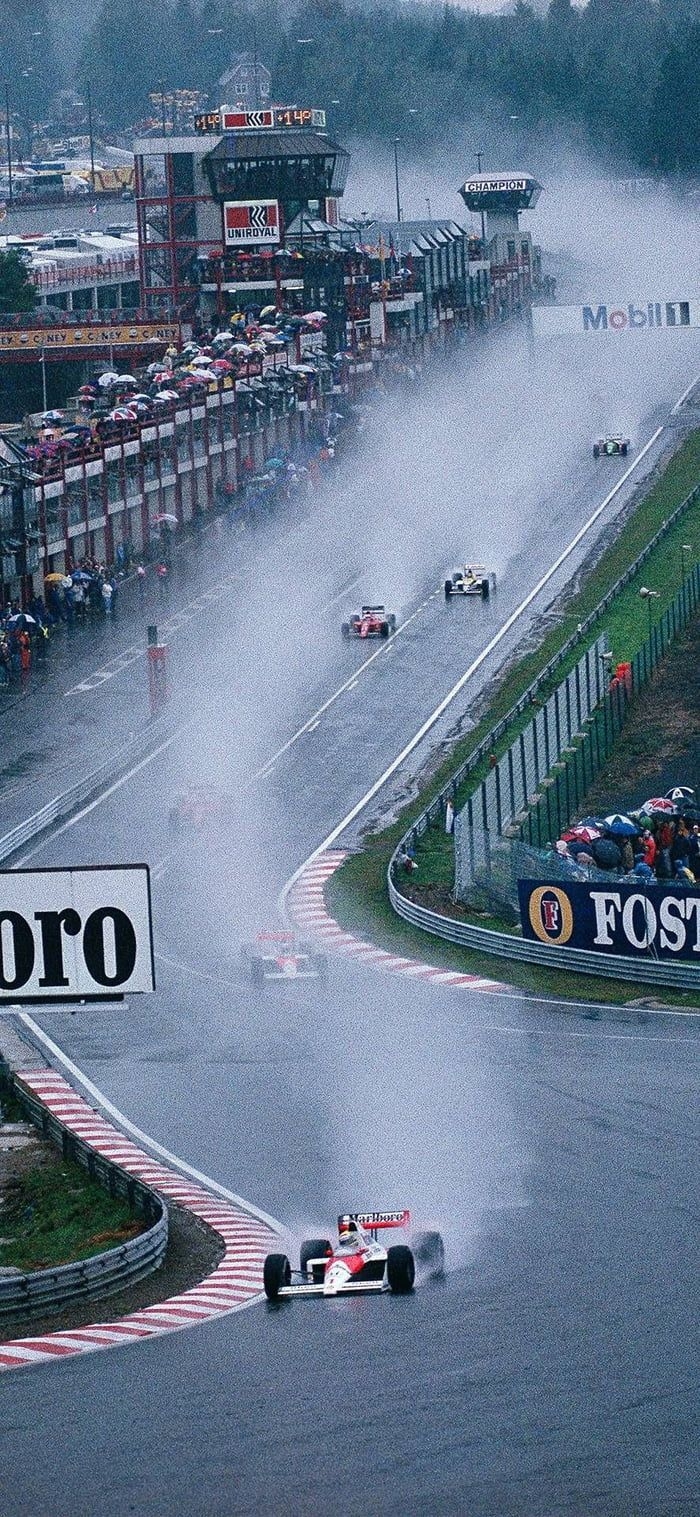 700x1520 Ayrton Senna leads at spa gp. Formula 1 car, Formula 1 car racing, Formula 1, Phone