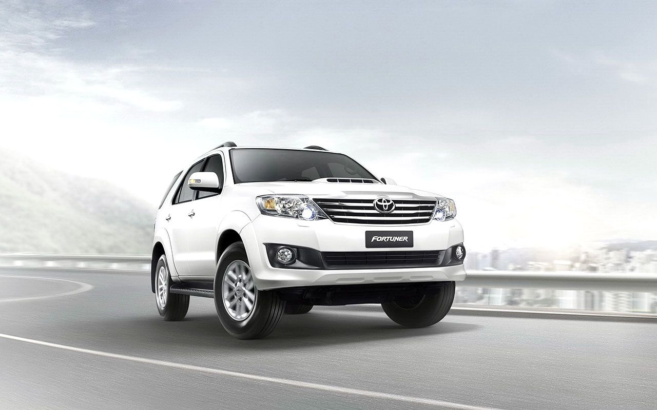 1280x800 Toyota Fortuner White wallpaperx800, Desktop