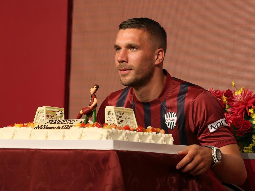 1030x770 J1 League News Breitbart apologises to Podolski for picture blunder, Desktop