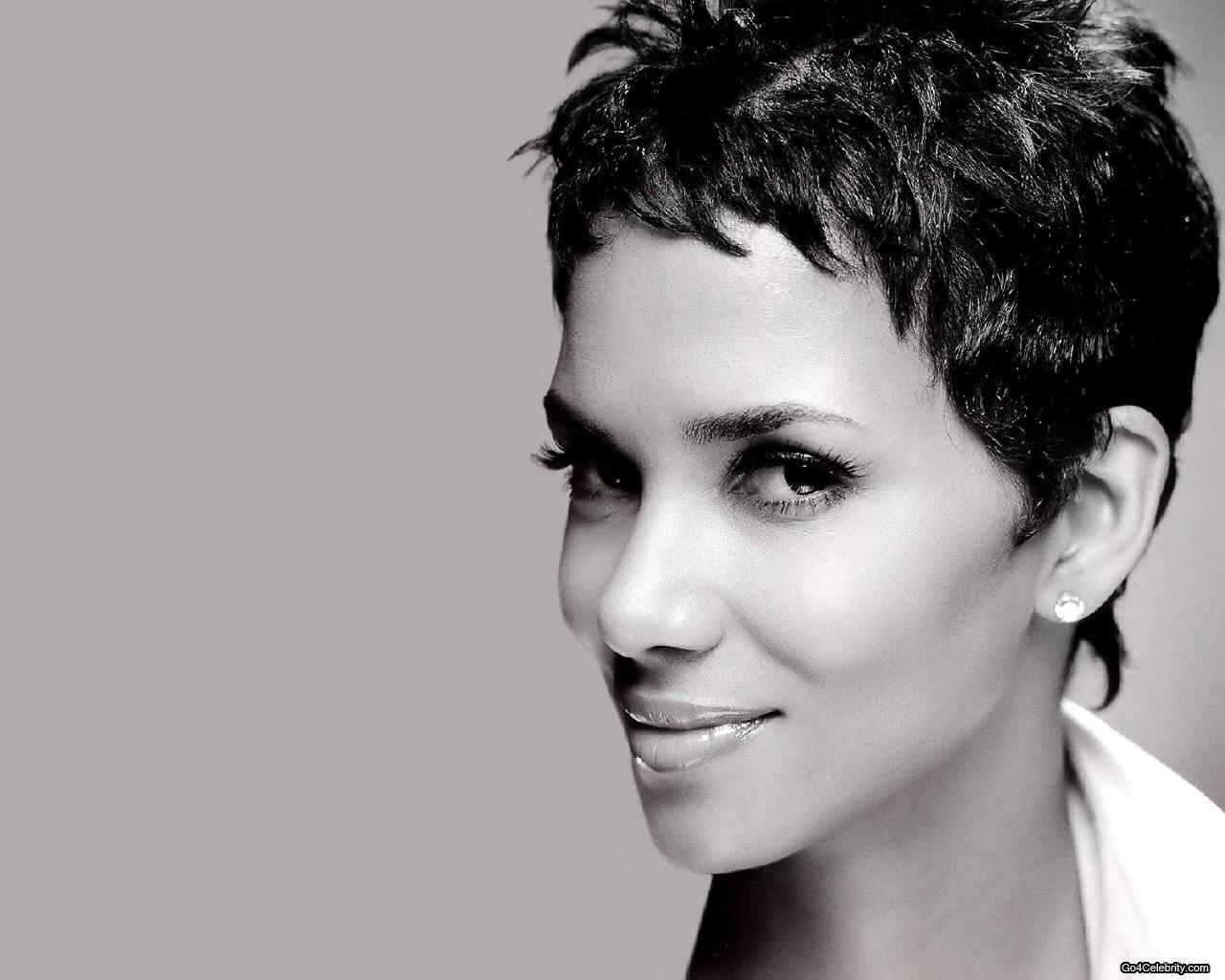 1280x1030 Latest Halle Berry HD Wallpaper Download. New HD Wallpaper Download, Desktop