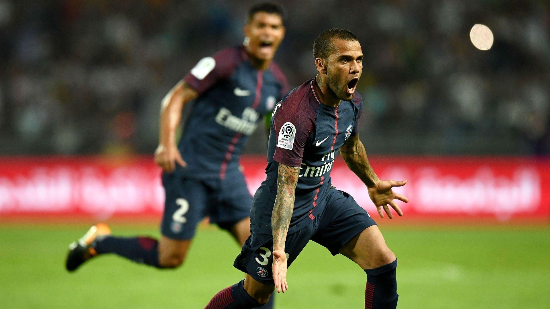 1920x1080 Transfer news: Dani Alves credits those who talked him away, Desktop