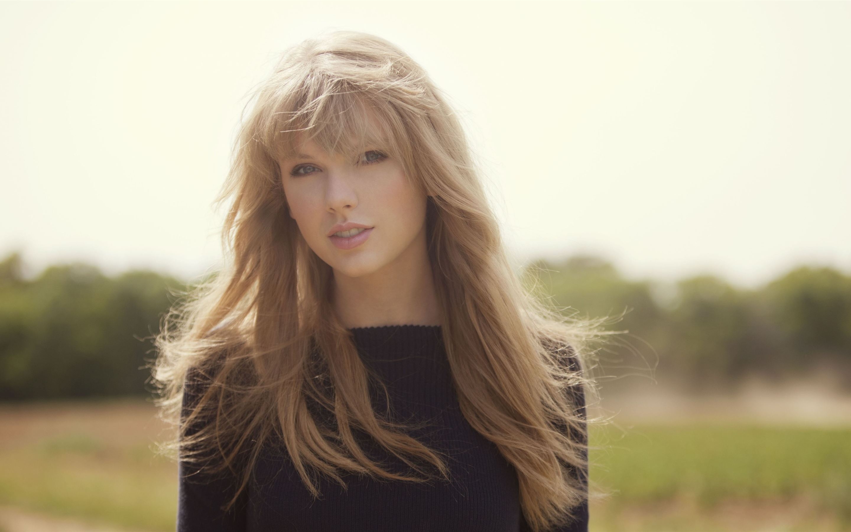 2880x1800 taylor swift 8k 2020 MacBook Air Wallpaper Download, Desktop