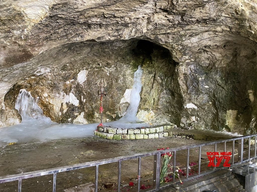 1030x770 Amarnath shrine board organises 'Pratham Pooja' at holy cave News XYZ, Desktop