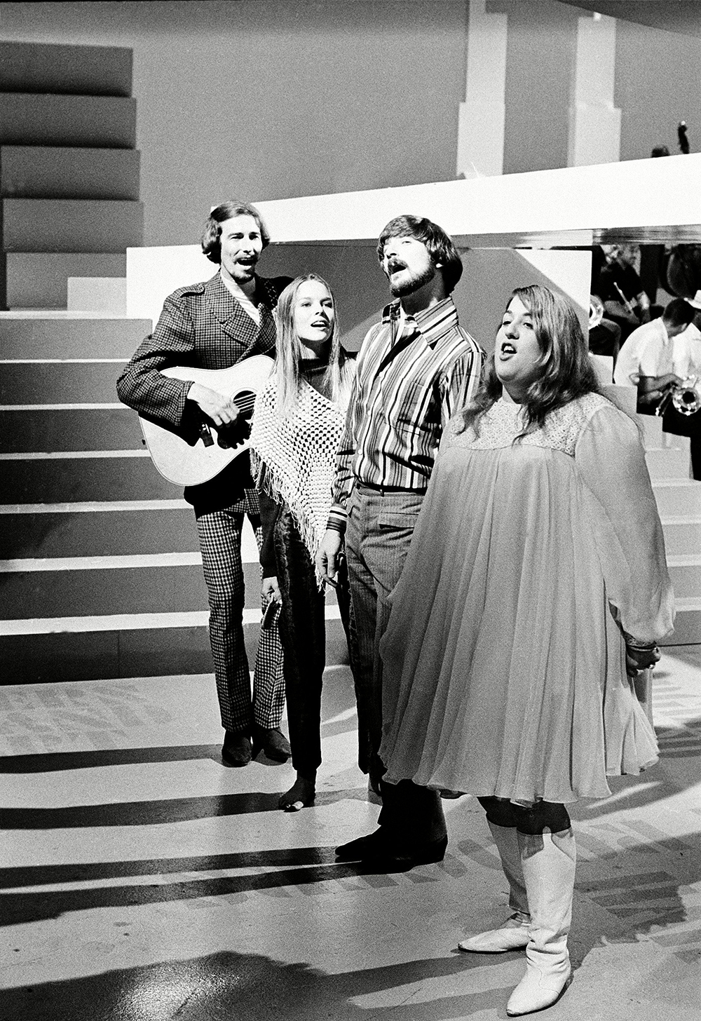 1000x1460 The Mamas & The Papas: See Photo Of The Iconic Band, Phone