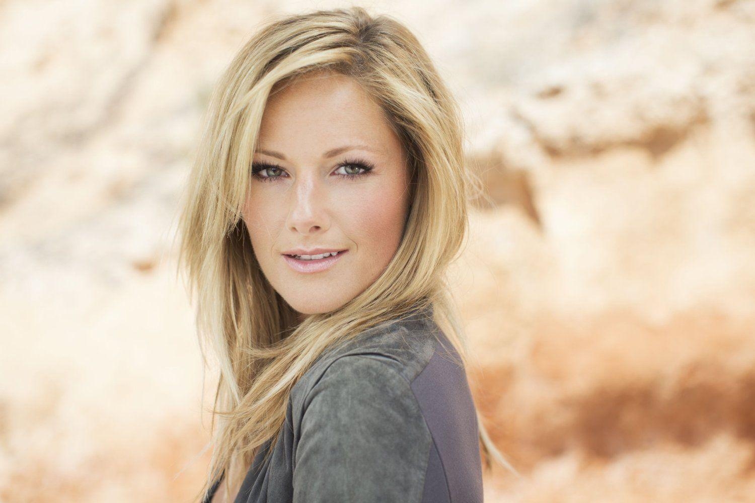 1500x1000 Beatiful Helene Fischer High Resolution Wallpaper, Desktop