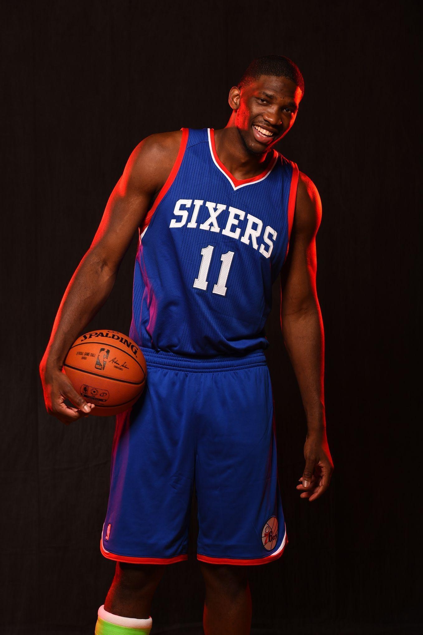 1360x2040 Joel Embiid Dons Sixers Jersey for First Time At Rookie Photohoot, Phone