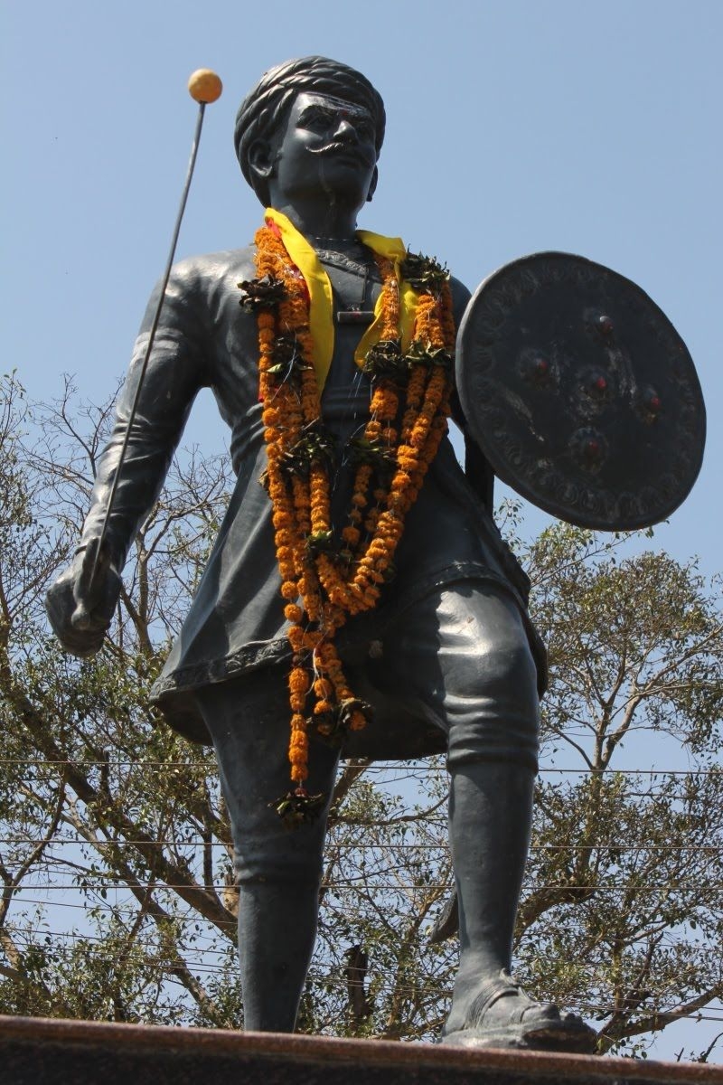 800x1200 Standing Tall: Krantiveera Sangolli Rayanna, Phone