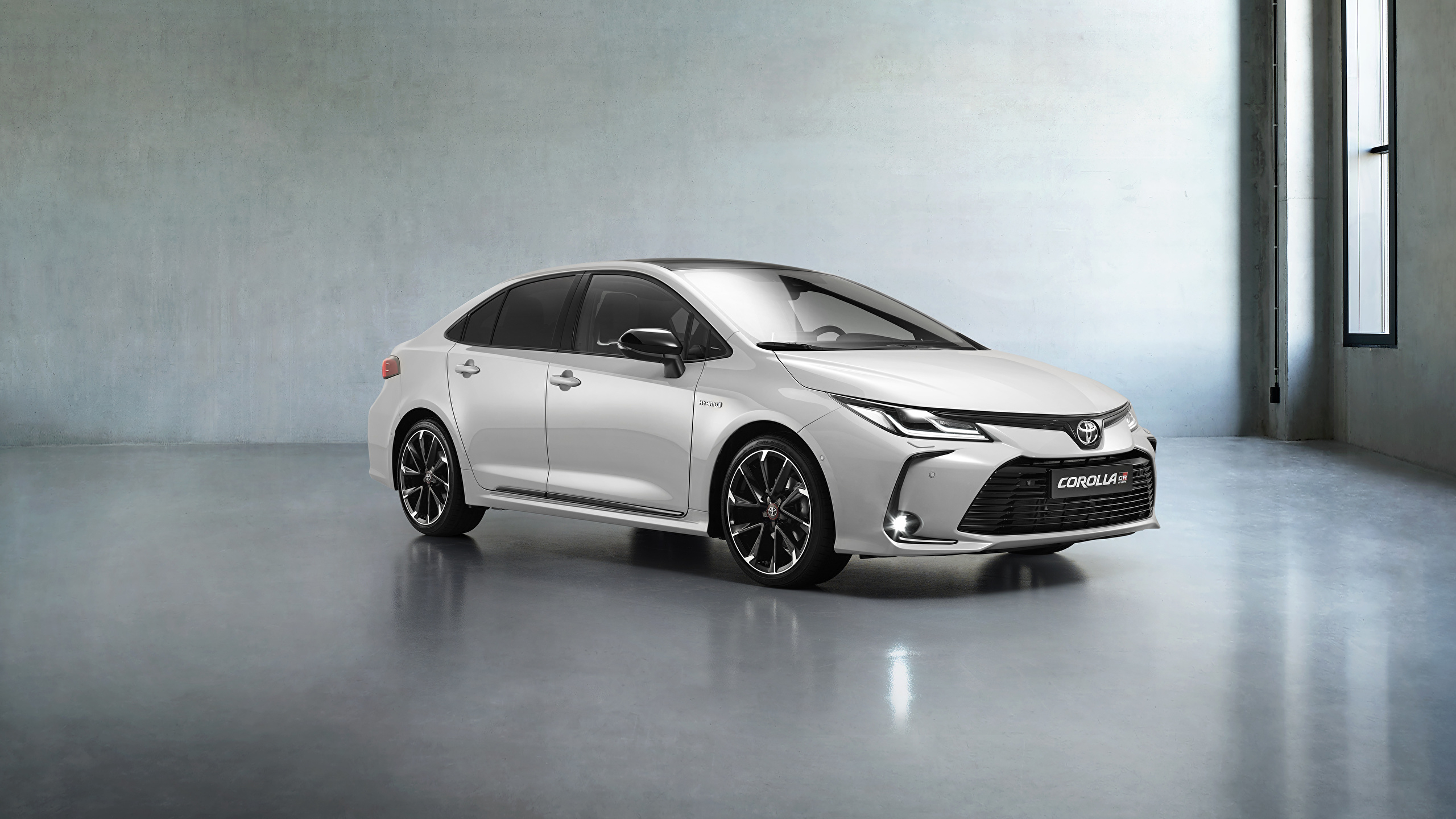 2560x1440 Image Toyota Corolla Hybrid Sedan GR Sport, 2020 White, Desktop