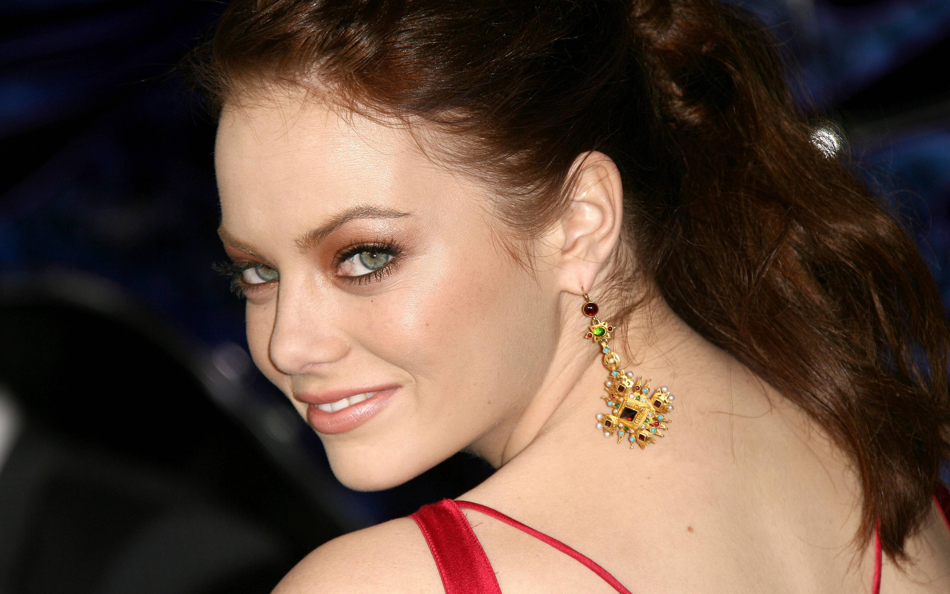 3200x2000 Emma Stone in Zombieland Wallpaper, Desktop