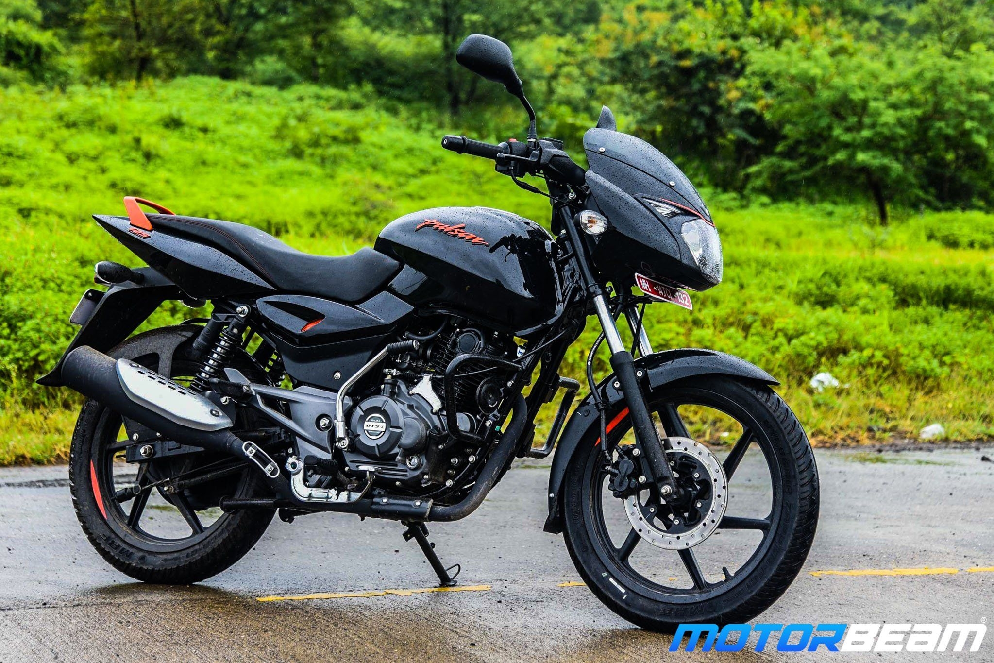 2050x1370 Bajaj Pulsar 125 Neon Image Gallery, Desktop