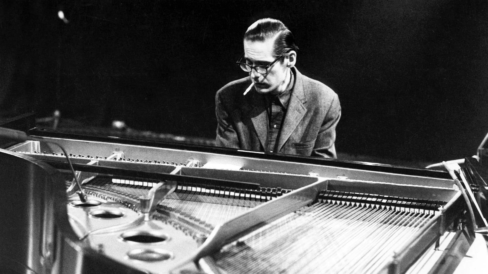 1600x900 Bill Evans header, Desktop