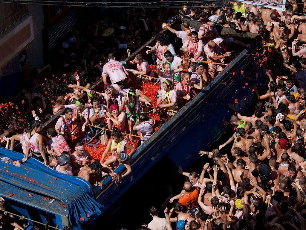 1030x770 Facts About The La Tomatina Festival In Spain Sherpa, Desktop