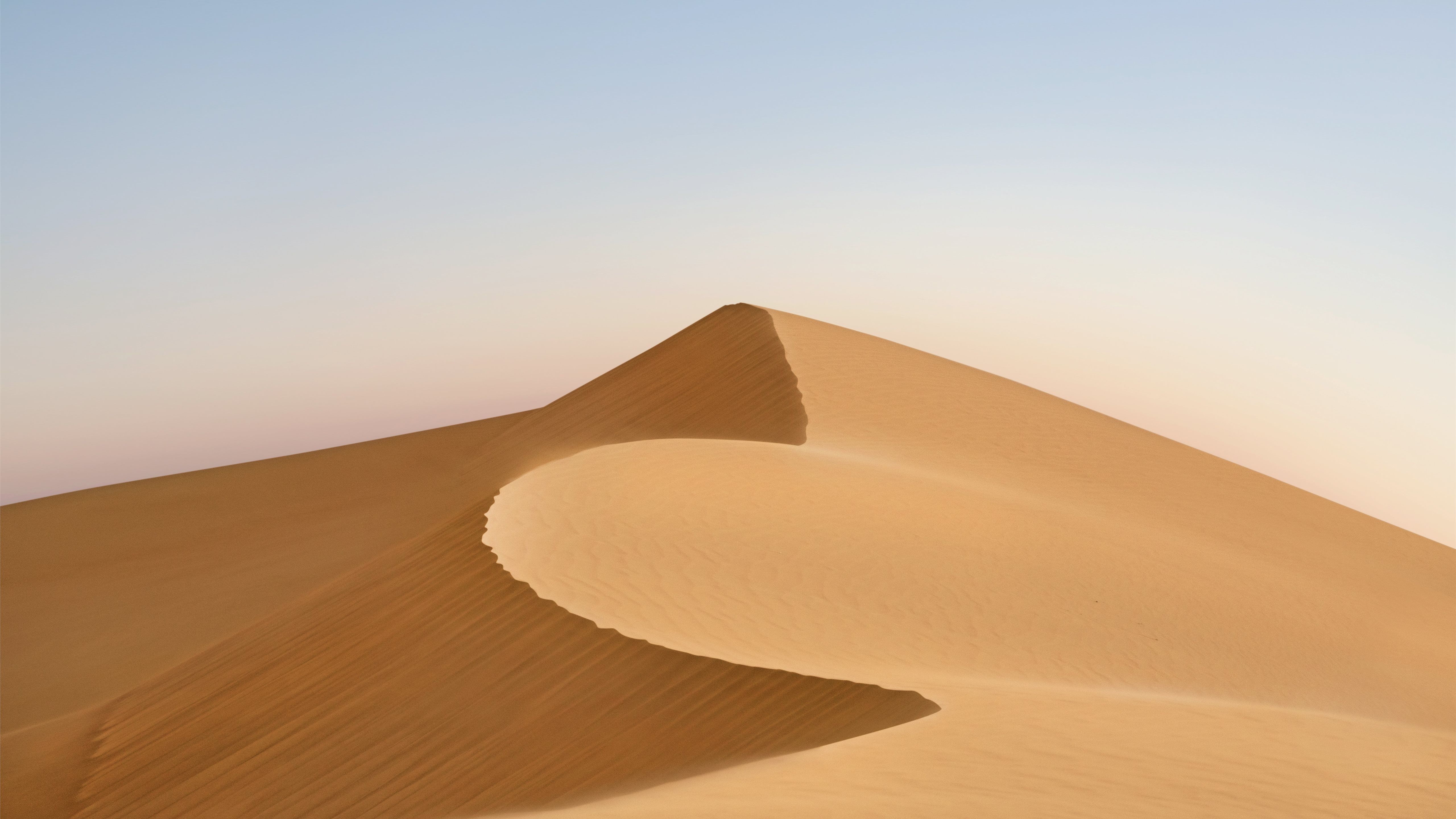 5120x2880 Arabian Desert, Dubai, UA. Mac Wallpaper Download, Desktop