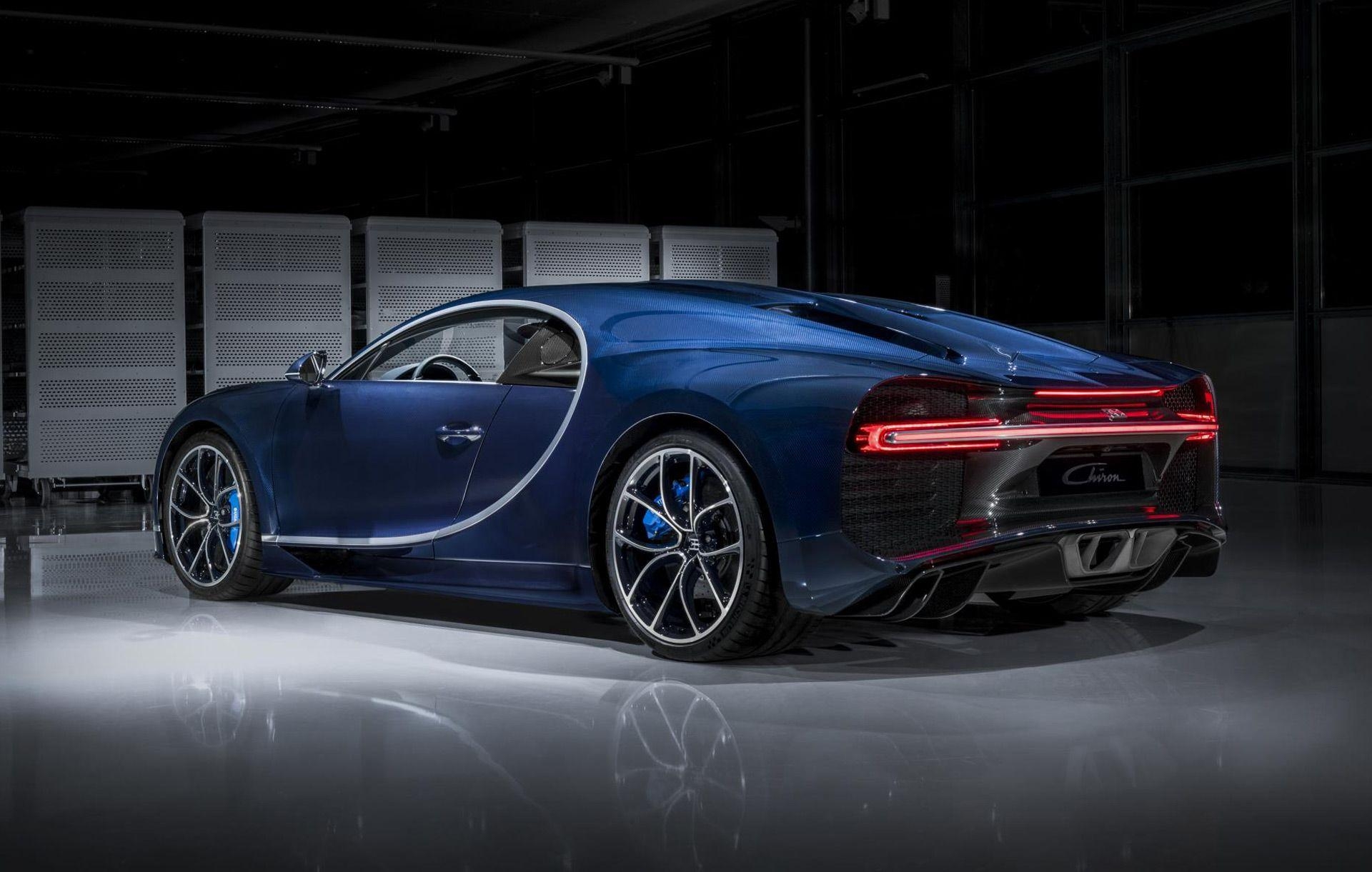 1920x1230 Hardcore Bugatti Chiron Divo might be coming to 2018 Monterey Car, Desktop